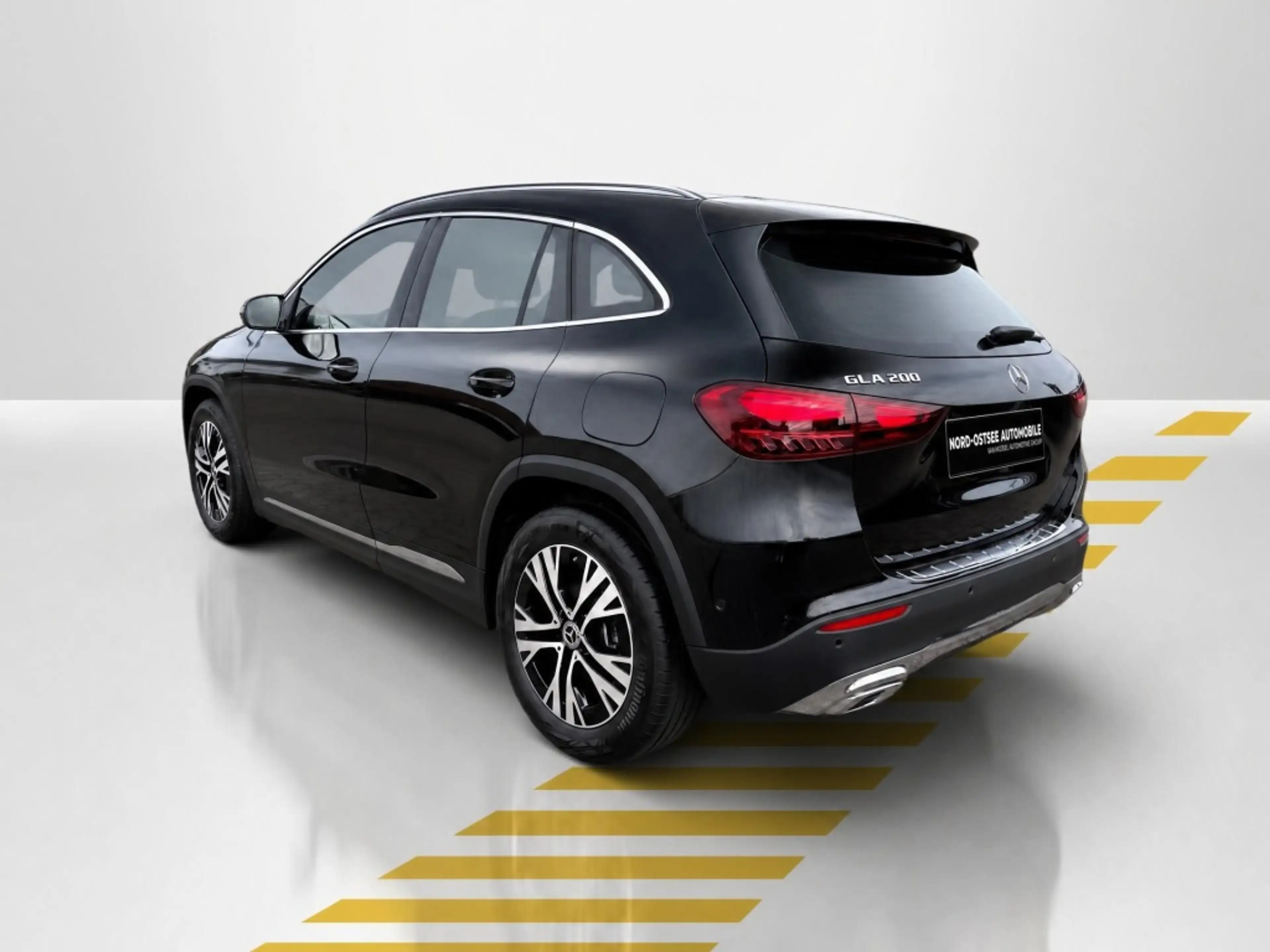 Mercedes-Benz GLA 200 PROGRESSIVE AHK LED ADV. MBUX — photo 12