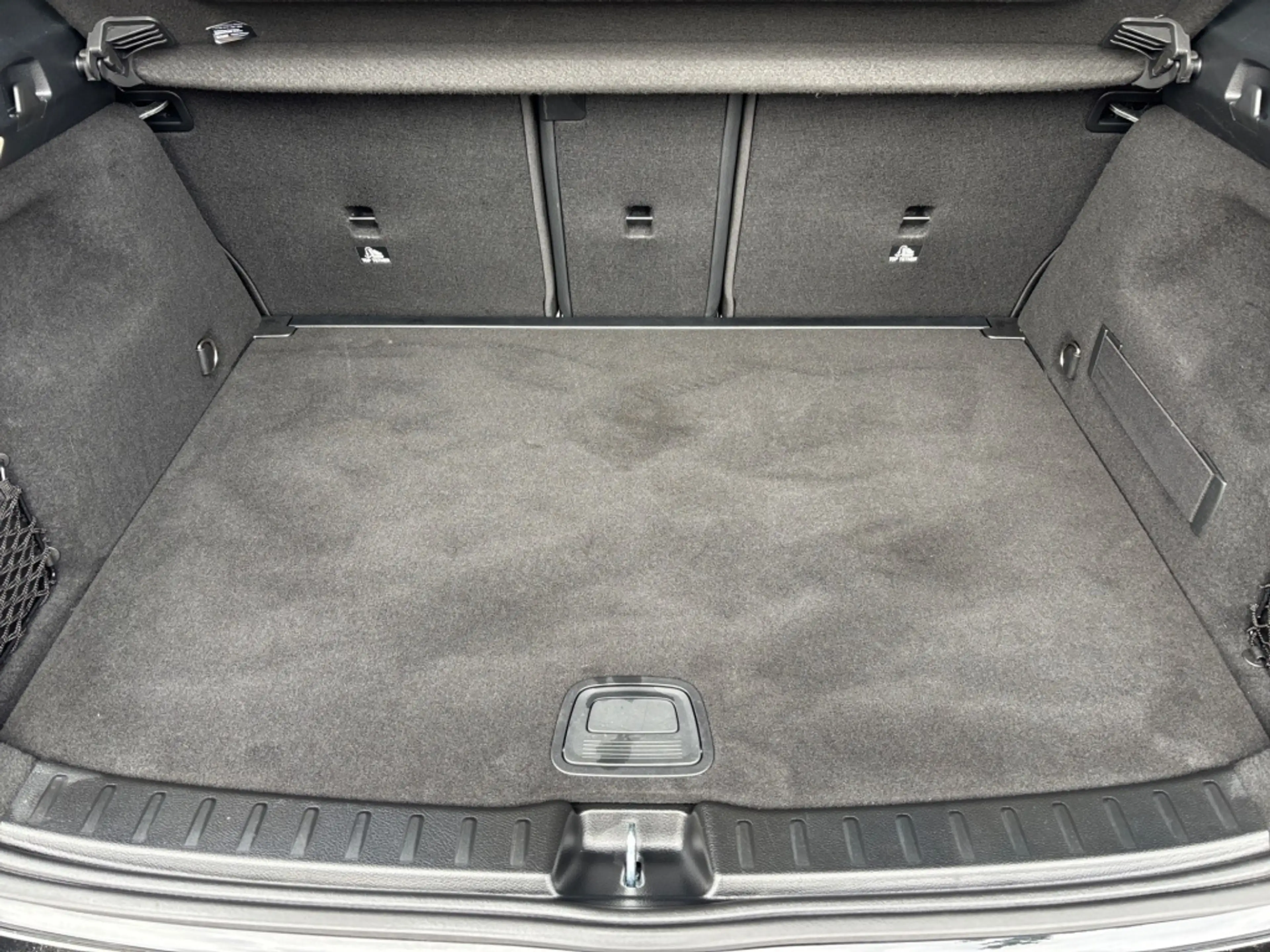 Mercedes-Benz GLA 200 PROGRESSIVE AHK LED ADV. MBUX — photo 13