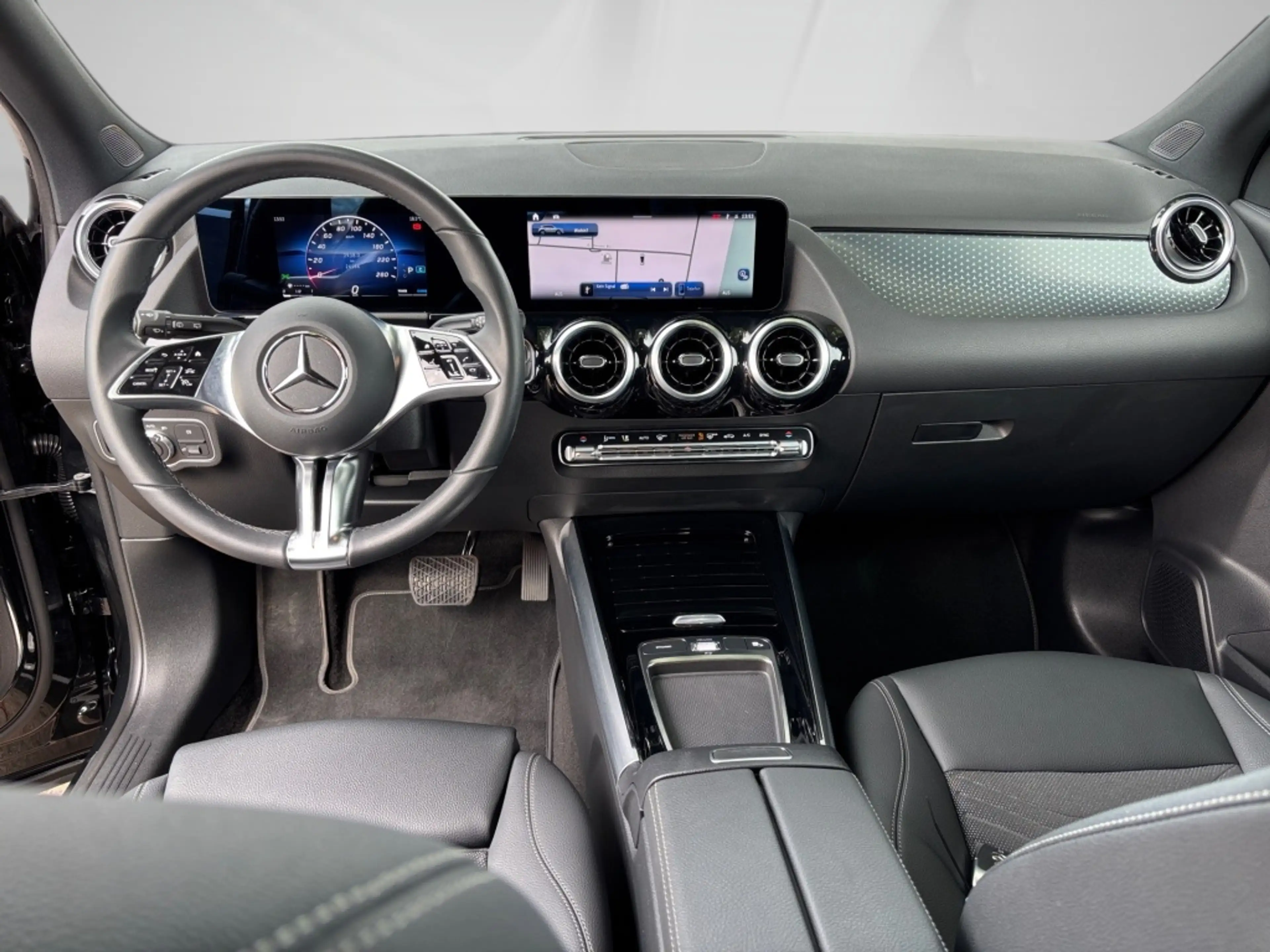 Mercedes-Benz GLA 200 PROGRESSIVE AHK LED ADV. MBUX — photo 11