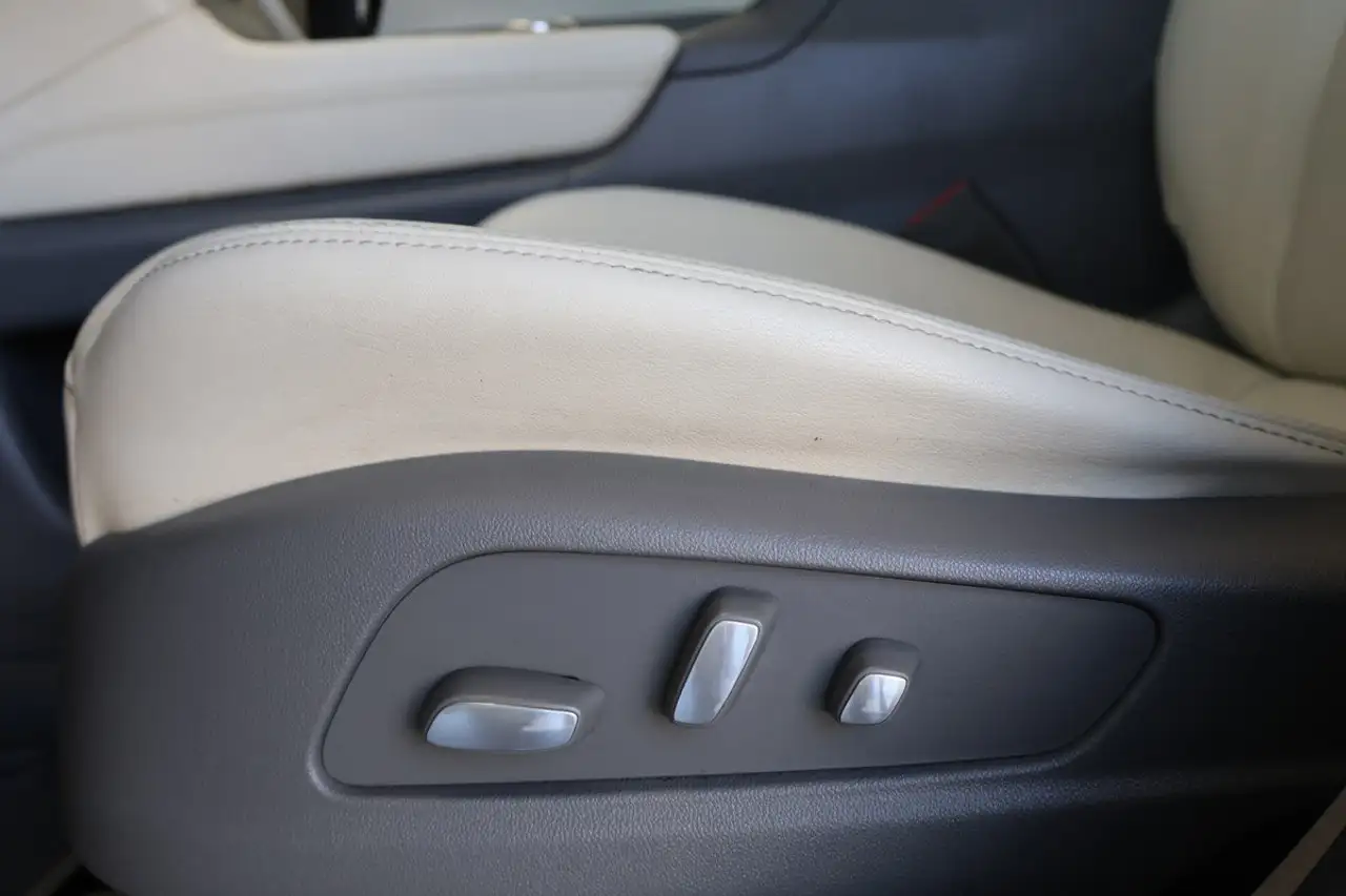 Cadillac XT6 снимка Cadillac XT6