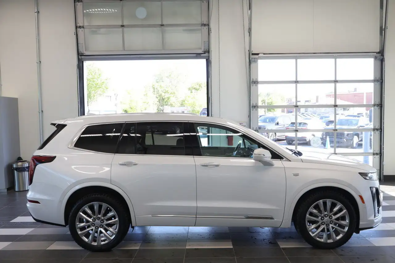 Cadillac XT6 снимка Cadillac XT6
