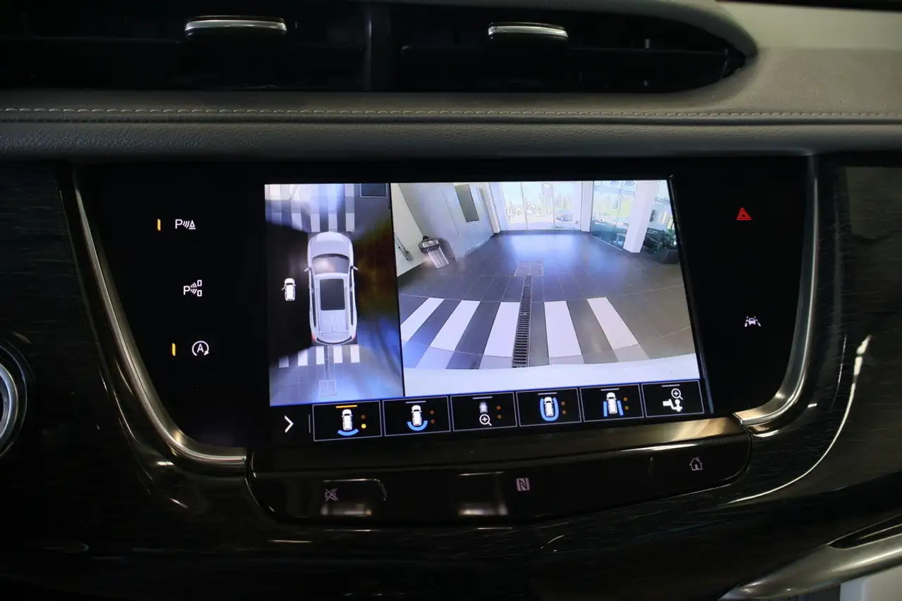 Cadillac XT6 снимка Cadillac XT6