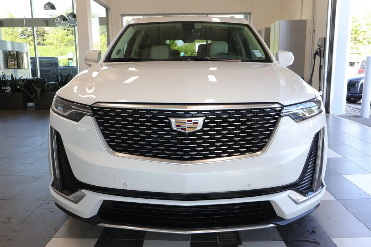 Cadillac XT6 снимка Cadillac XT6