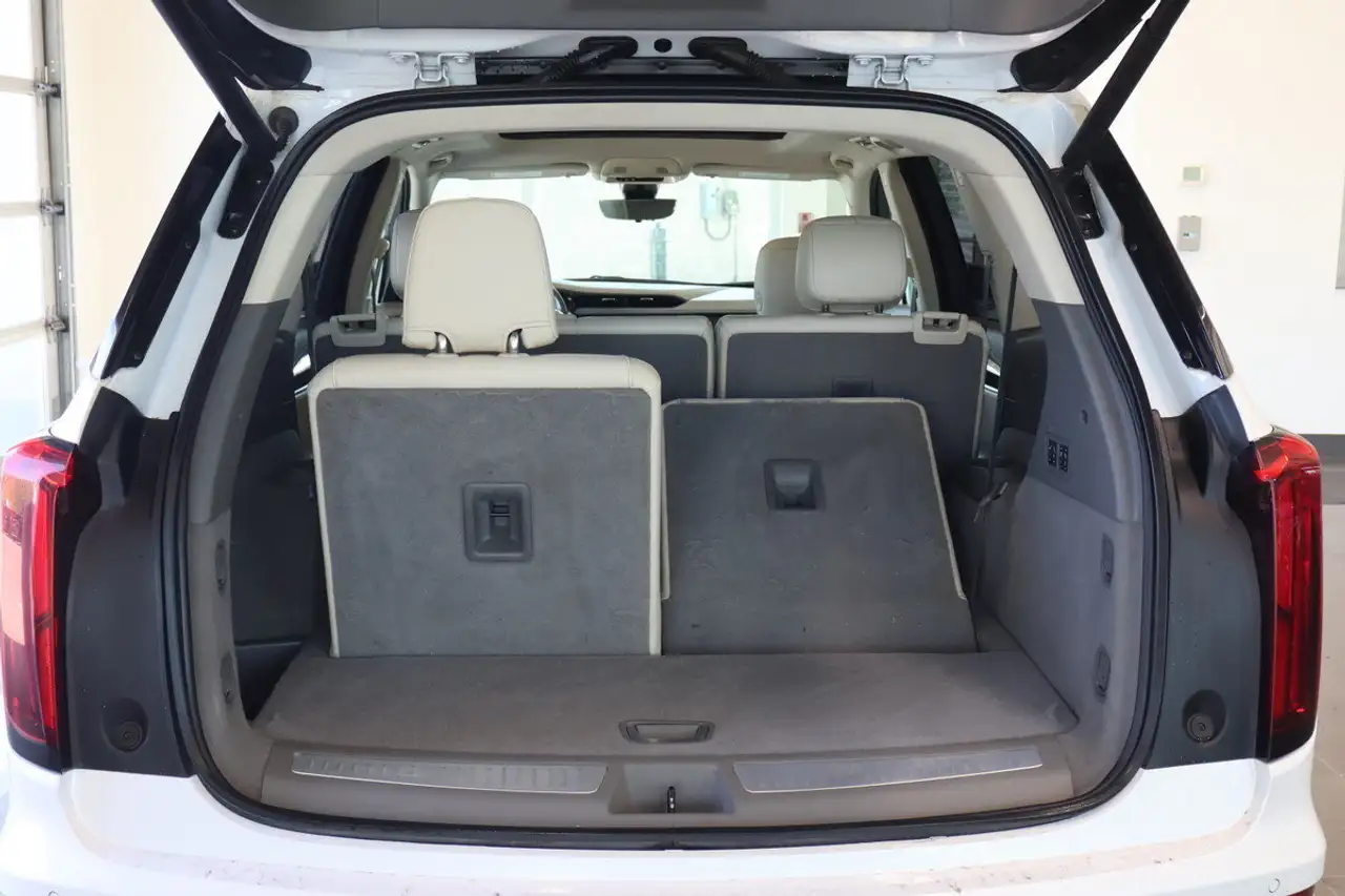 Cadillac XT6 снимка Cadillac XT6