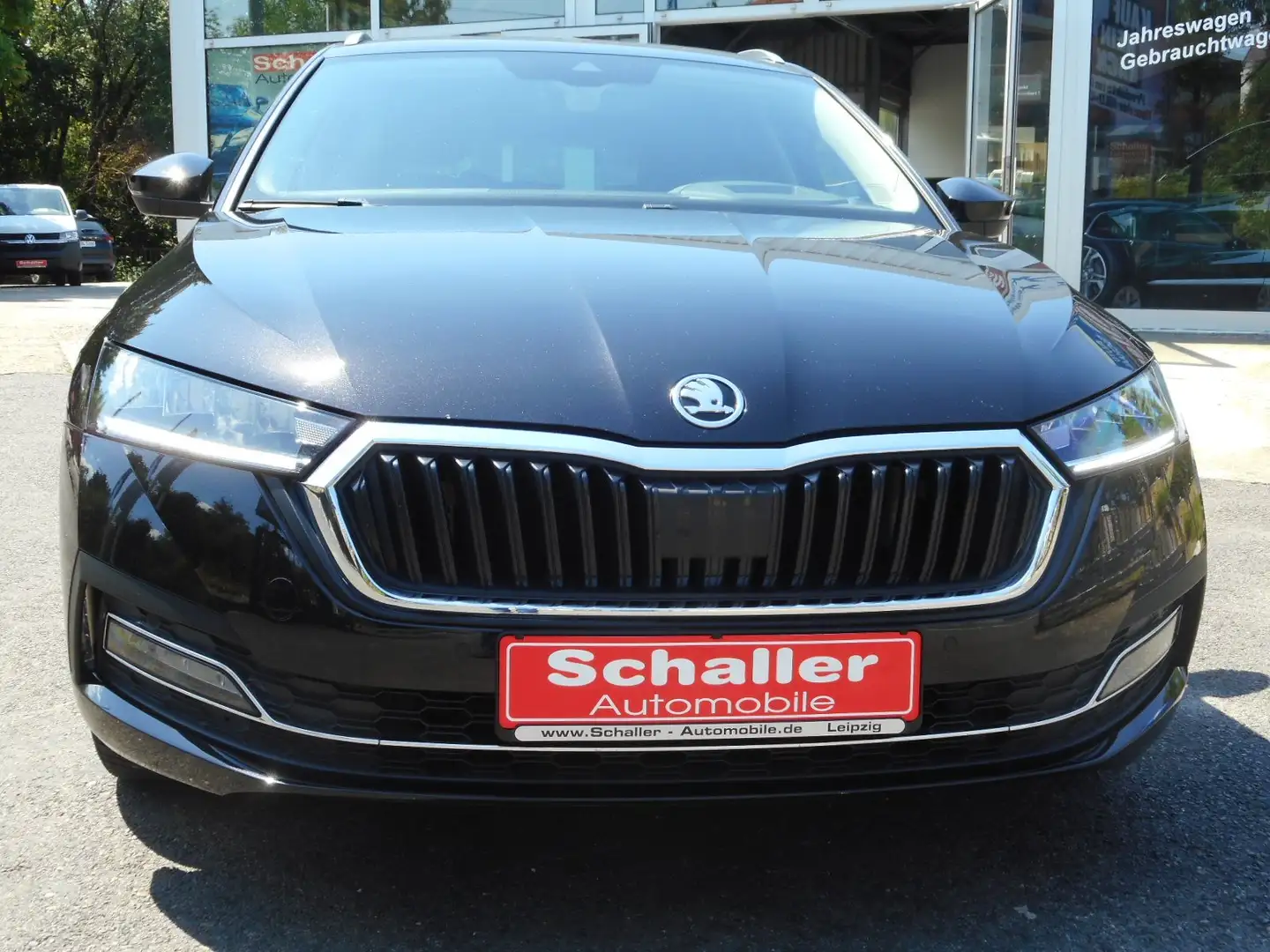 Skoda Octavia Combi 1.5 TSI, Head-Up Display, Kamera, LED! Zwart - 2
