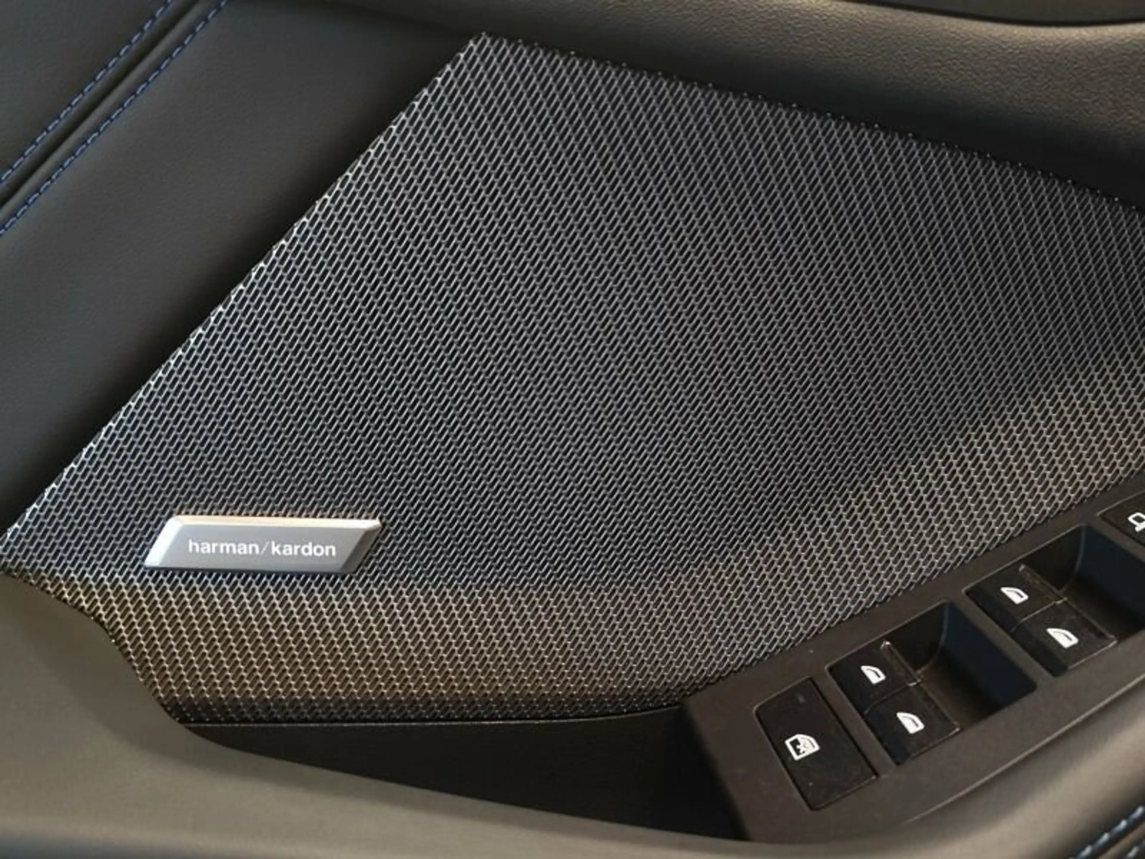 BMW 235 M xDrive Gran Coupé HUD LHZ 360 AHK H/K LED — photo 13