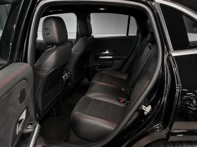 Mercedes-Benz Gla view 4