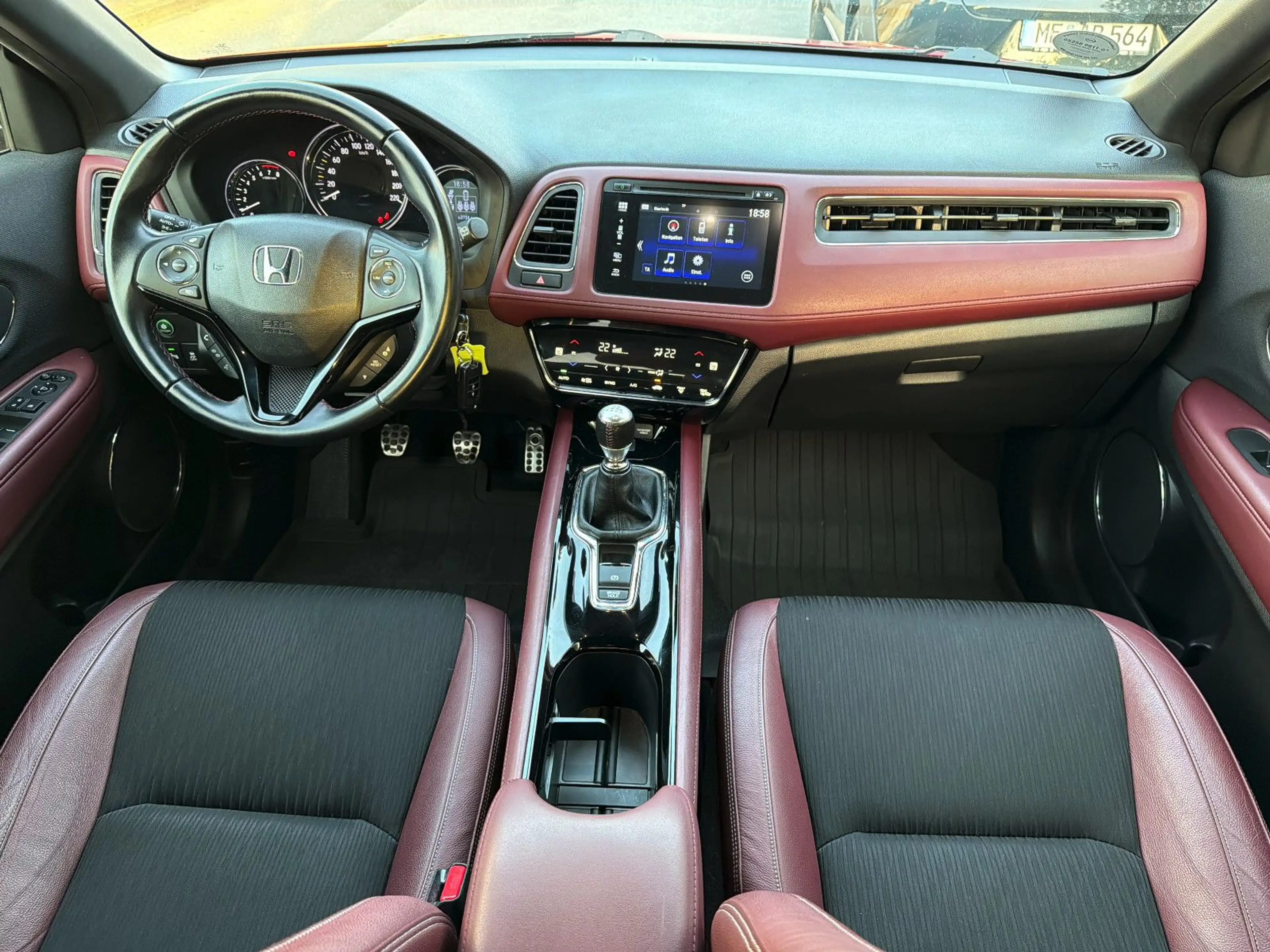 Honda HR-V Sport — photo 14