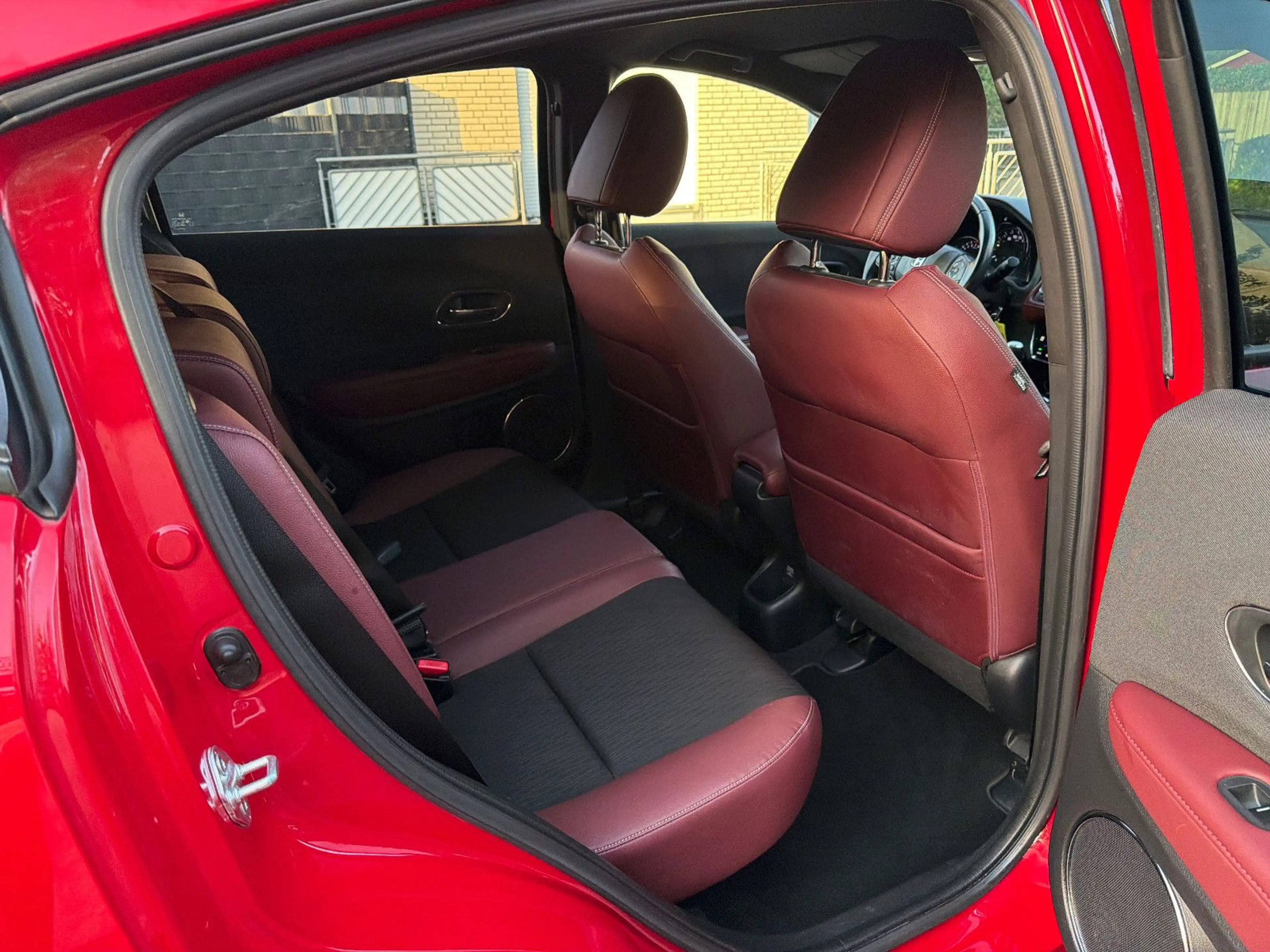 Honda HR-V Sport — photo 12
