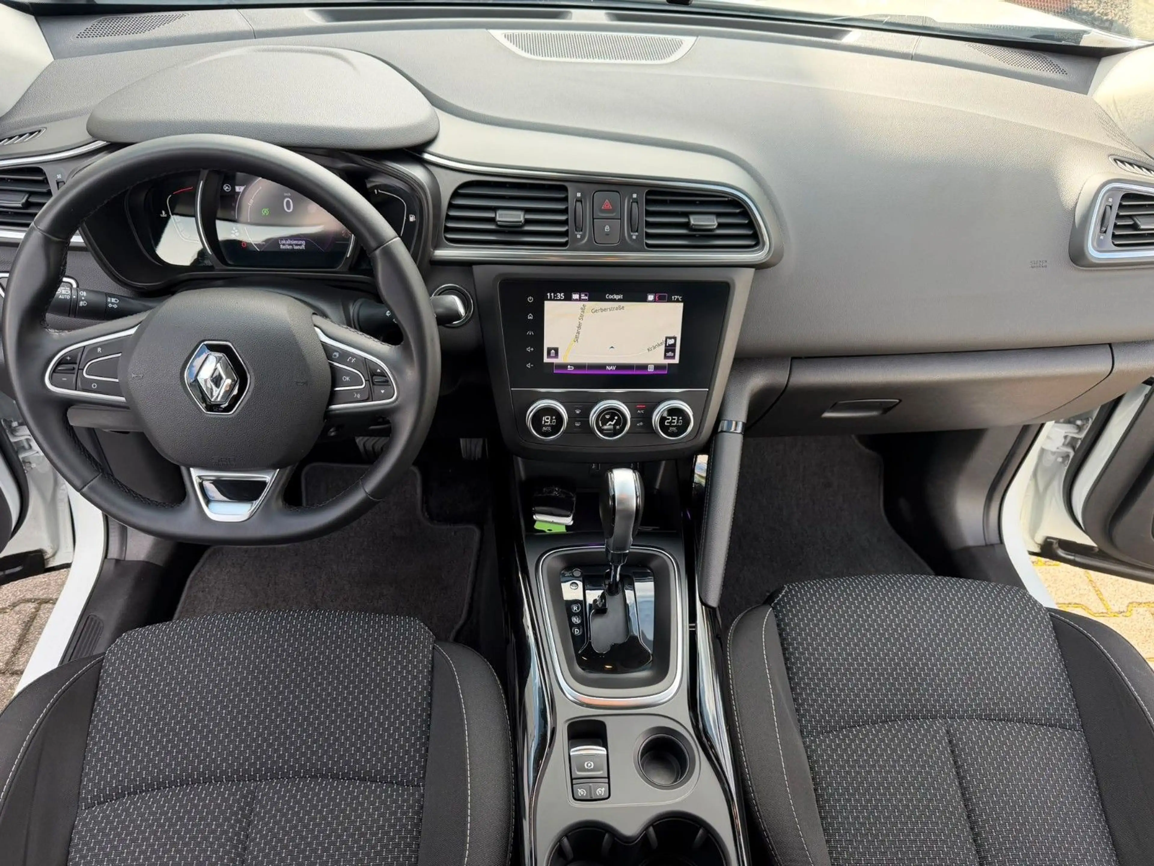 Renault Kadjar Limited — photo 10