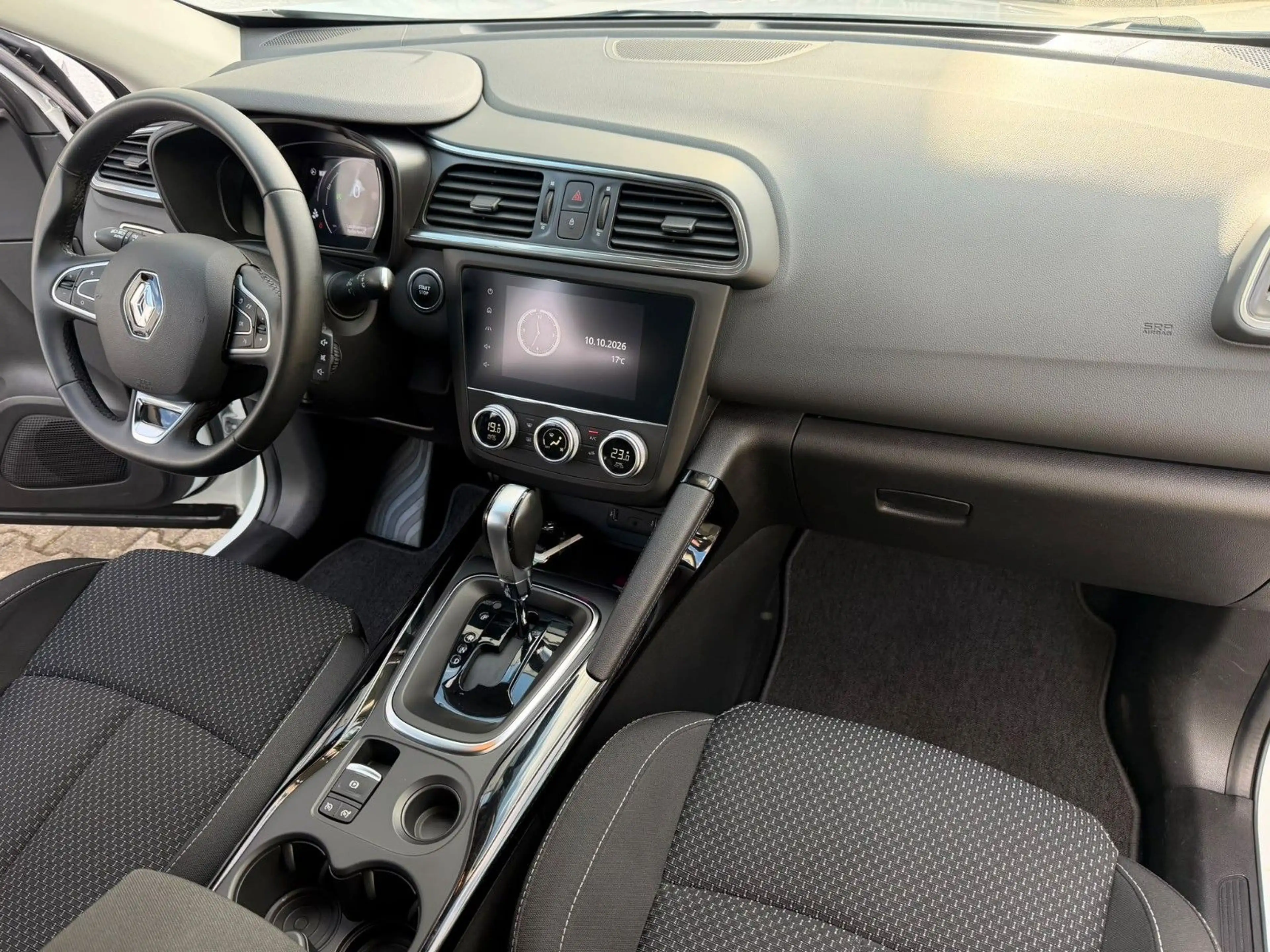 Renault Kadjar Limited — photo 11
