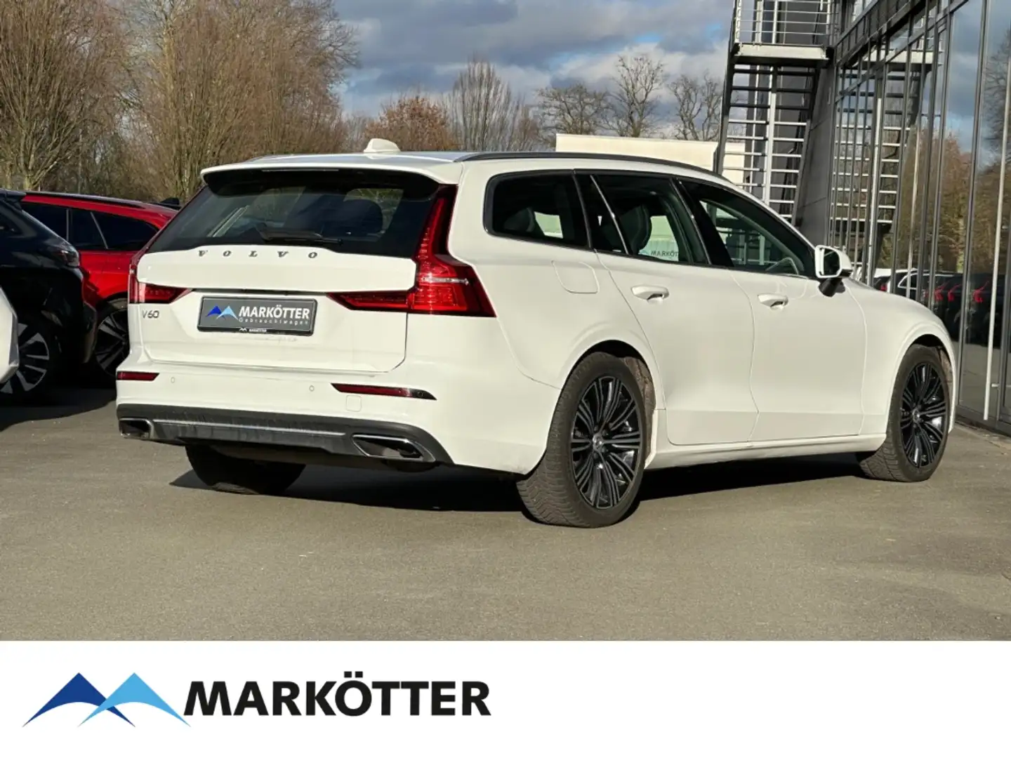 Volvo V60 T6 AWD Inscription AHK/CAM/PANO/LHZ/FSHZ Blanc - 2