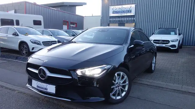 Mercedes-Benz CLA 220 d 8G-DCT Progressive*LED*NAVI*DISTRONIC