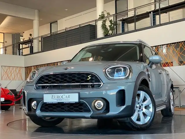 MINI Countryman SE All4 Countryman Cooper SE ALL4 Essential Trim Memory