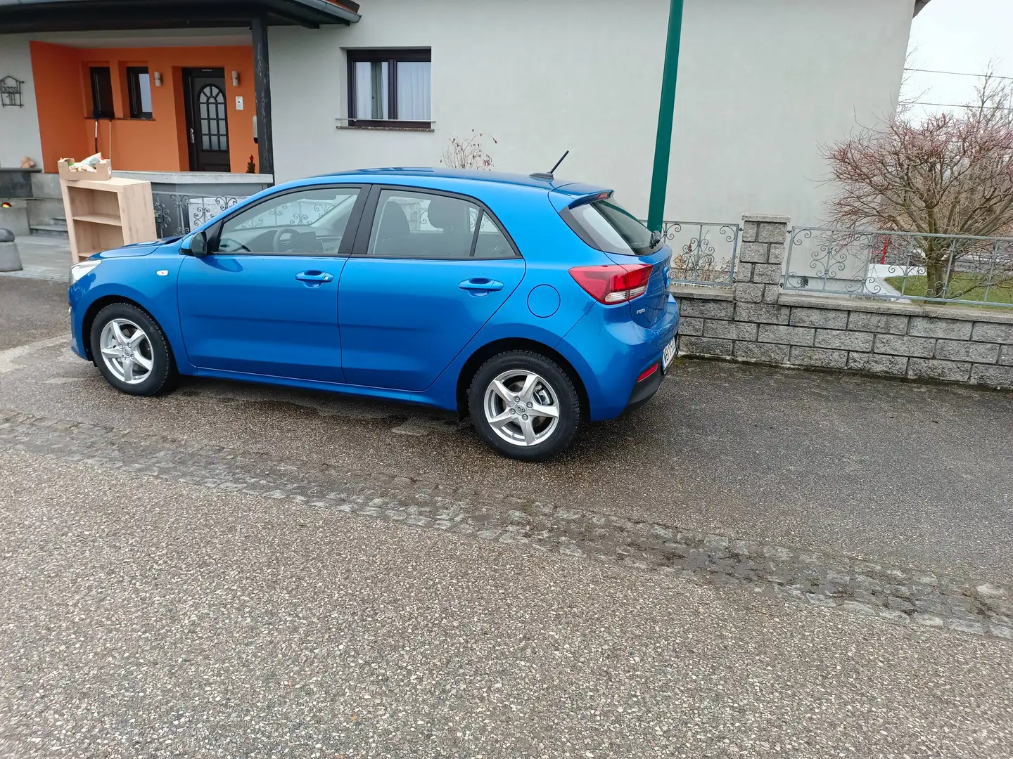 Kia Rio Rio 1,0 TGDI GPF Silber DCT Aut. Silber Blau - 2