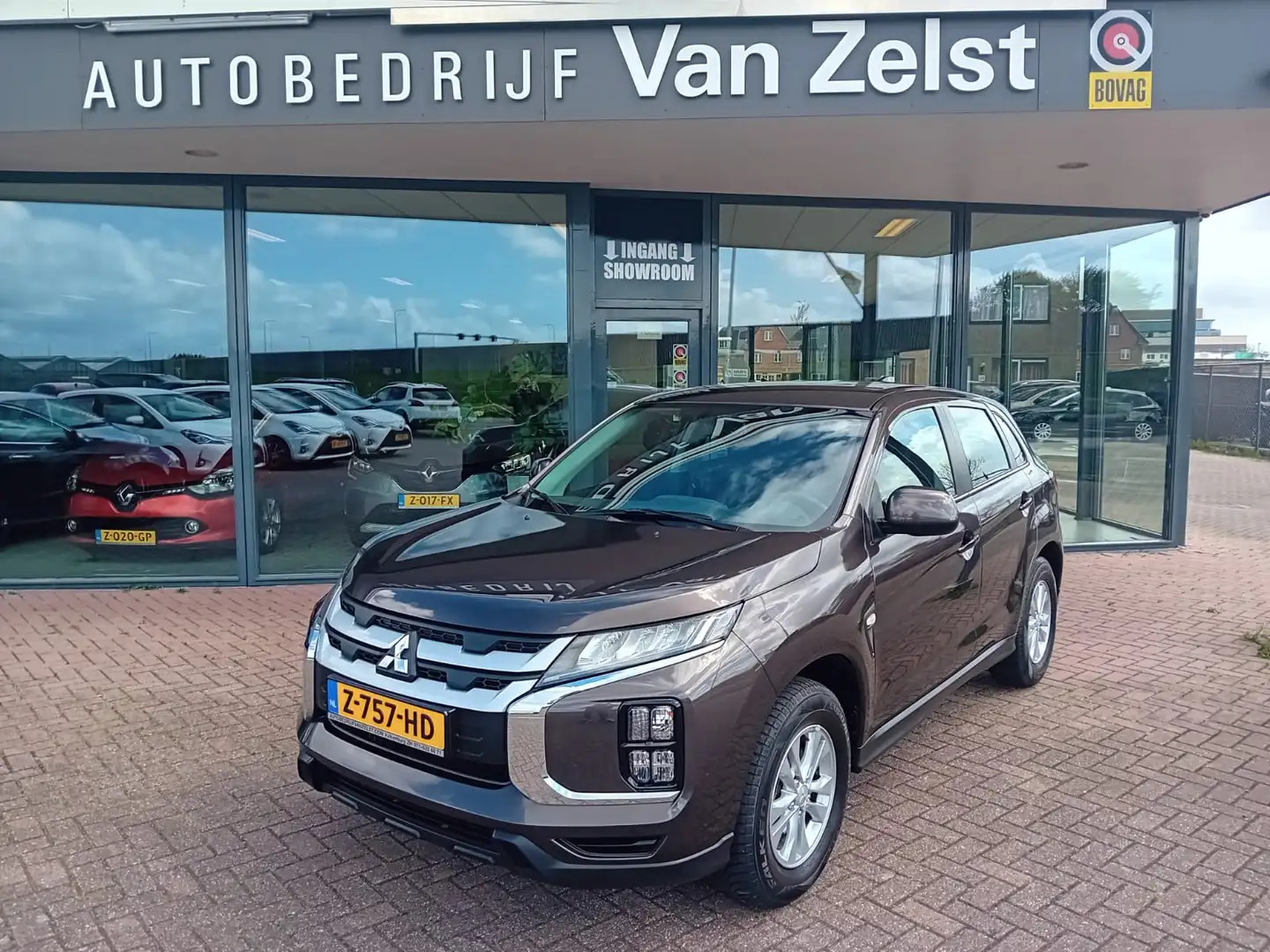 Mitsubishi ASX 2.0 Automaat, Airco(automatisch) Multimedis systee Bruin - 1