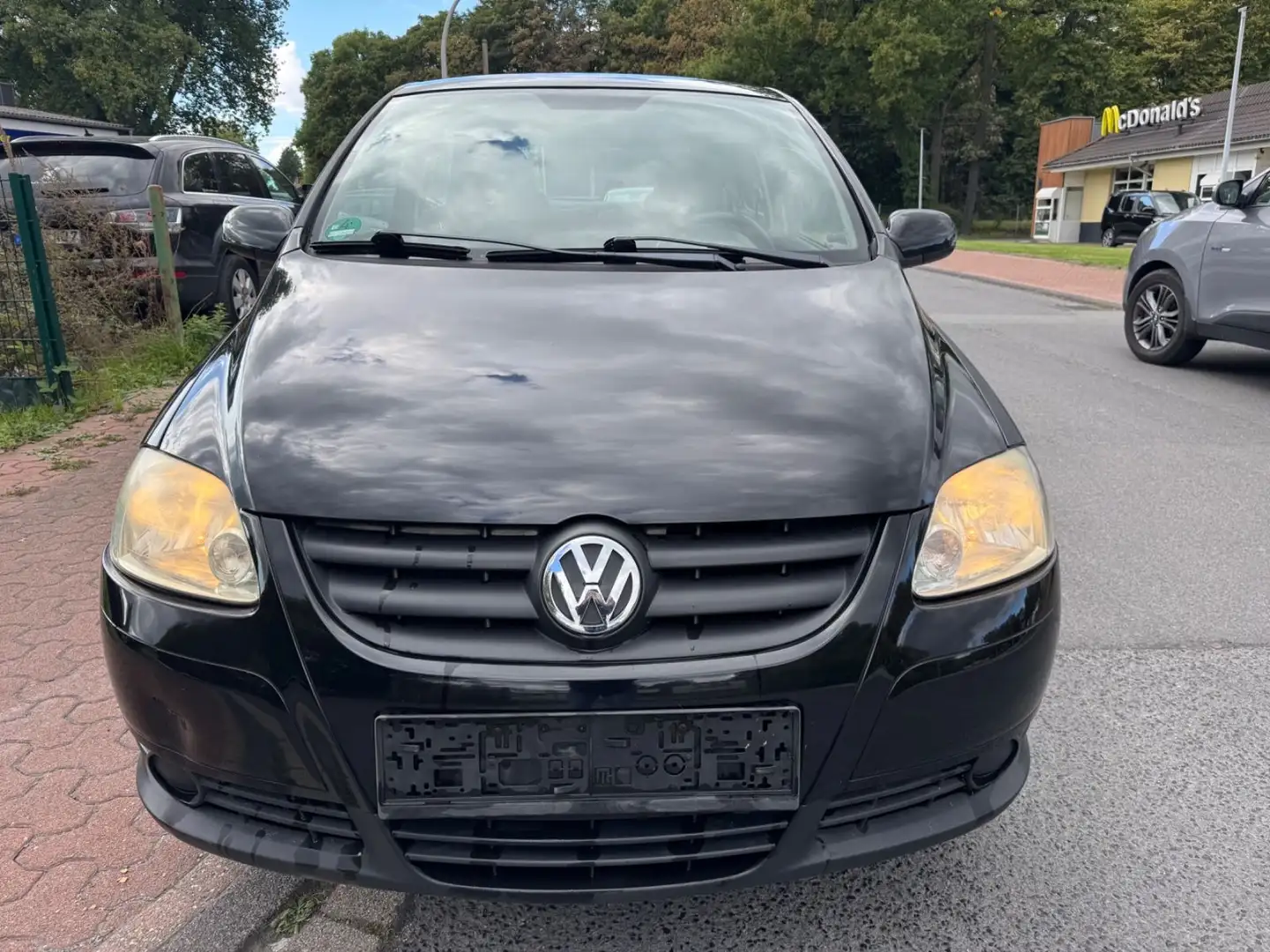 Volkswagen Fox 1.2 3.HAND/SCHECKHEFT/TÜV-SERVICE-NEU! Schwarz - 2