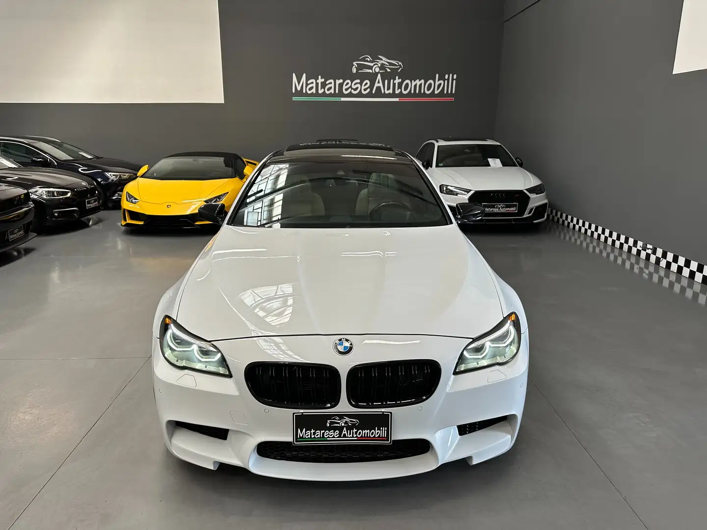 BMW M5 4.4 V8 Biturbo Preparazione 740cv Finanziabile Beyaz - 1