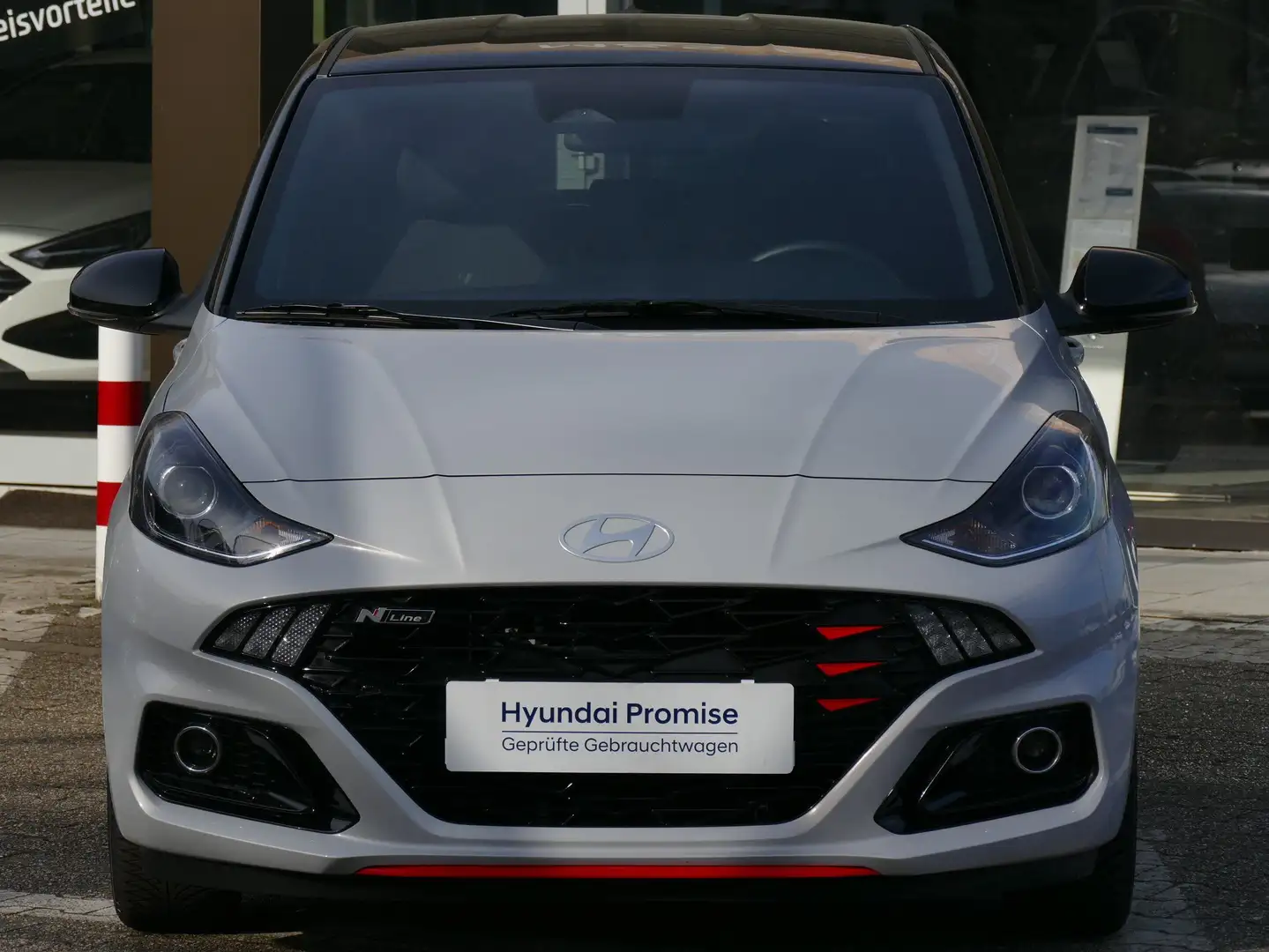 Hyundai i10 1.0 T-GDI N-Line*SCHWARZES DACH*NAVI*KAMERA* Silber - 2