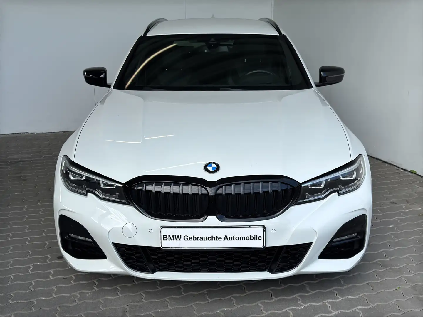 BMW 330 dA xDr Tour. M Sport Navi.LED.Standhz.HuD.RFK Wit - 1