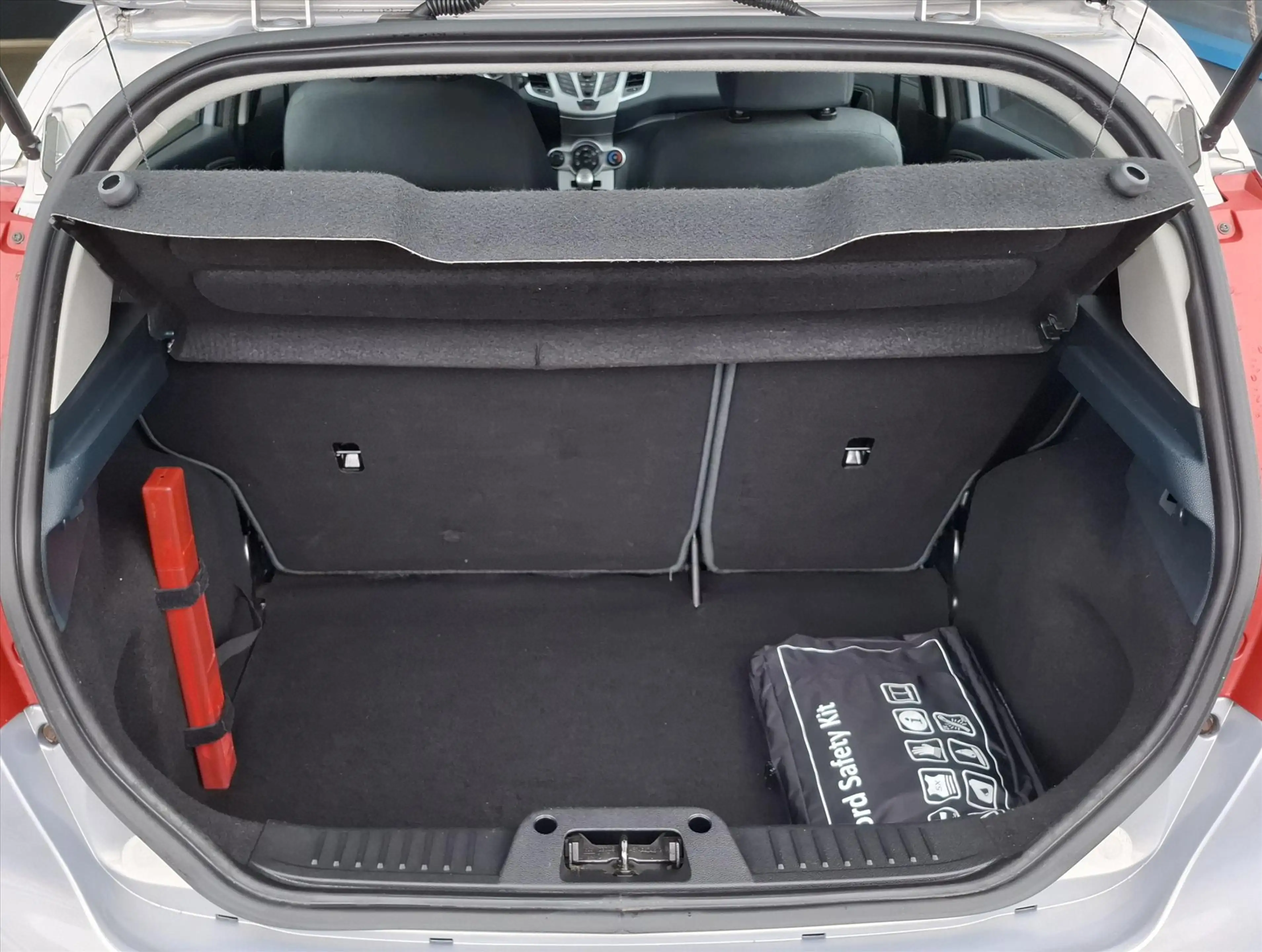 Ford Fiesta 1.4 96pk 5D Trend Airco — photo 13