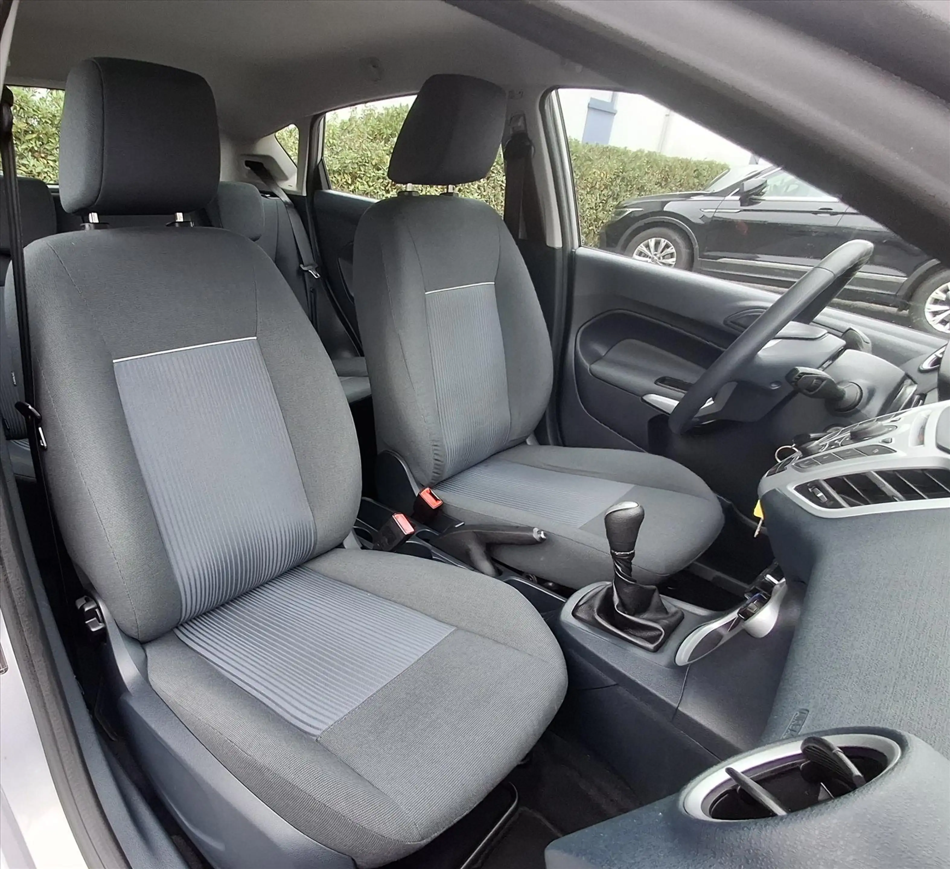 Ford Fiesta 1.4 96pk 5D Trend Airco — photo 10
