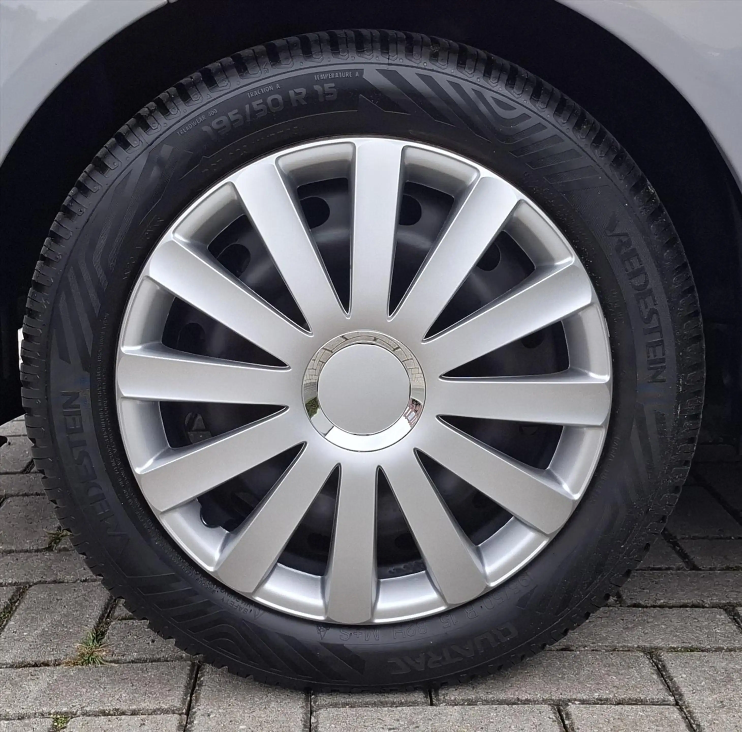 Ford Fiesta 1.4 96pk 5D Trend Airco — photo 25