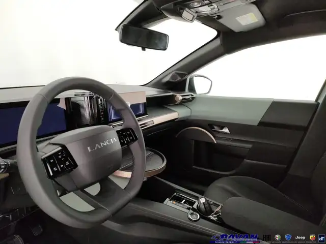 Lancia Ypsilon view 8