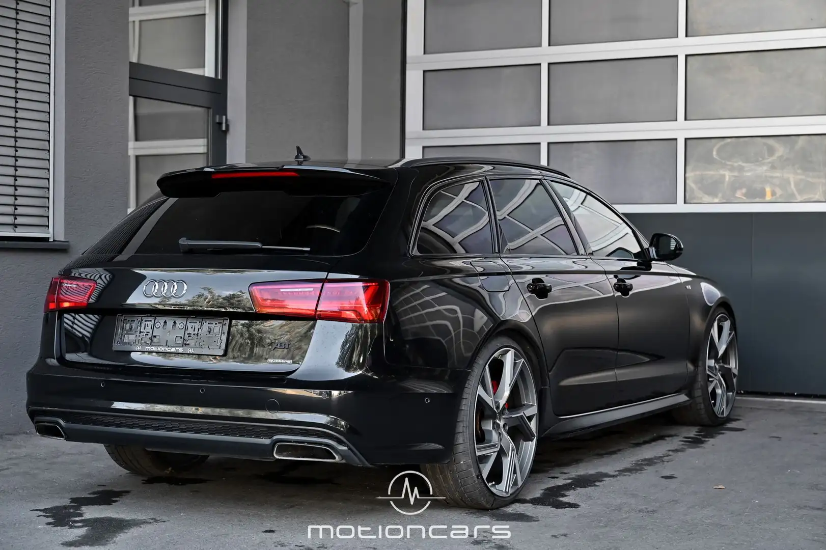 Audi A6 Avant 3.0 TDI quattro competition Schwarz - 2