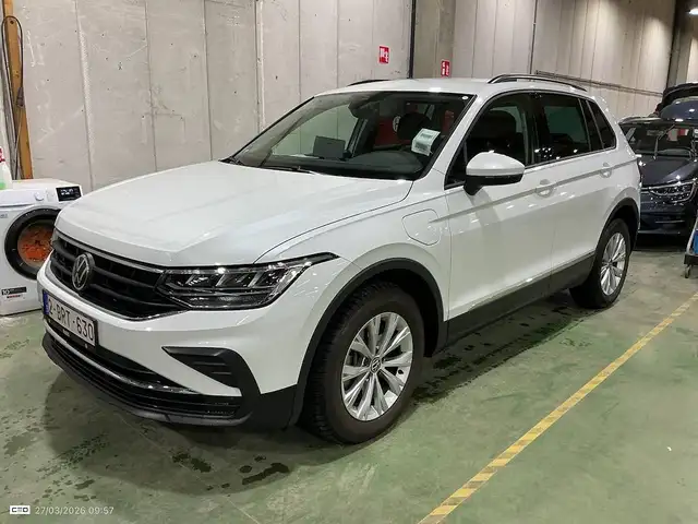 Volkswagen Tiguan main image