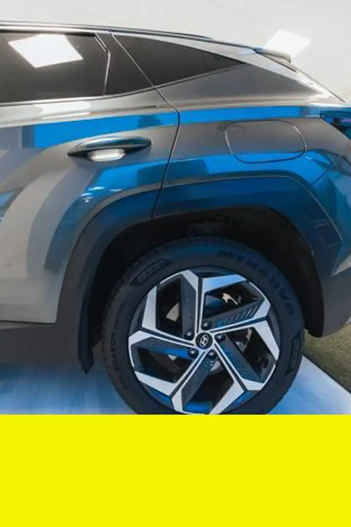 Hyundai TUCSON - 2