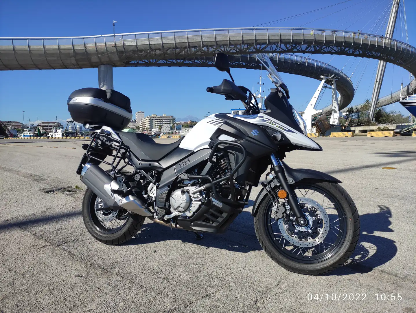 Suzuki V-Strom 650 XT KM 25100 Bianco - 1