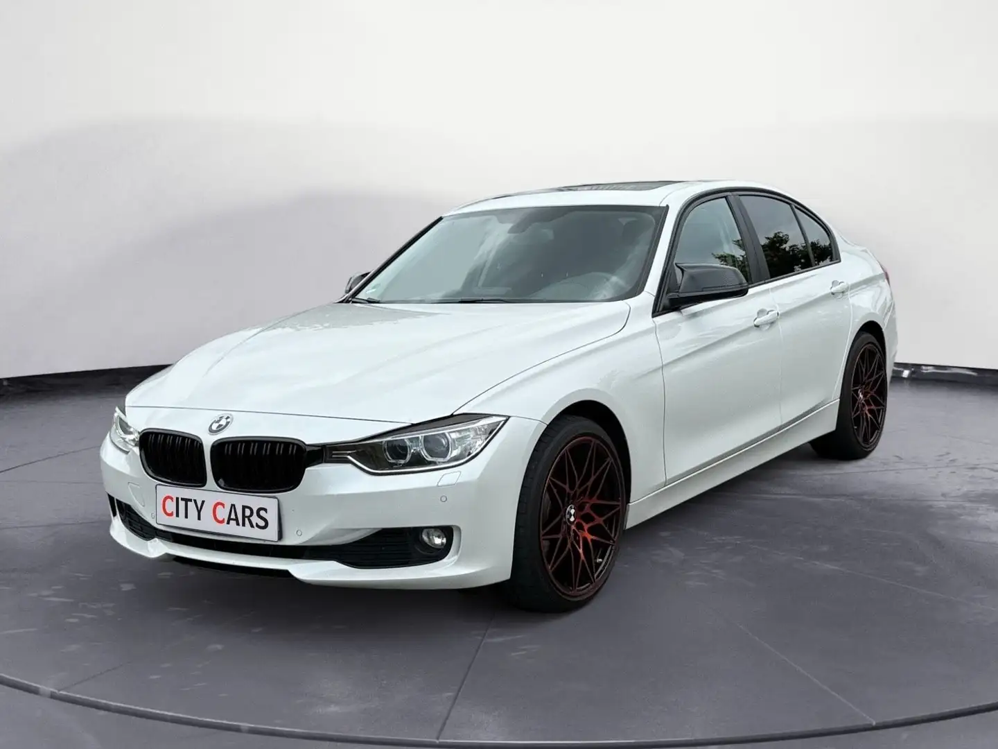 BMW 318 Baureihe 3 Lim. 318 d Navi Xenon Sitzheizung Weiß - 1