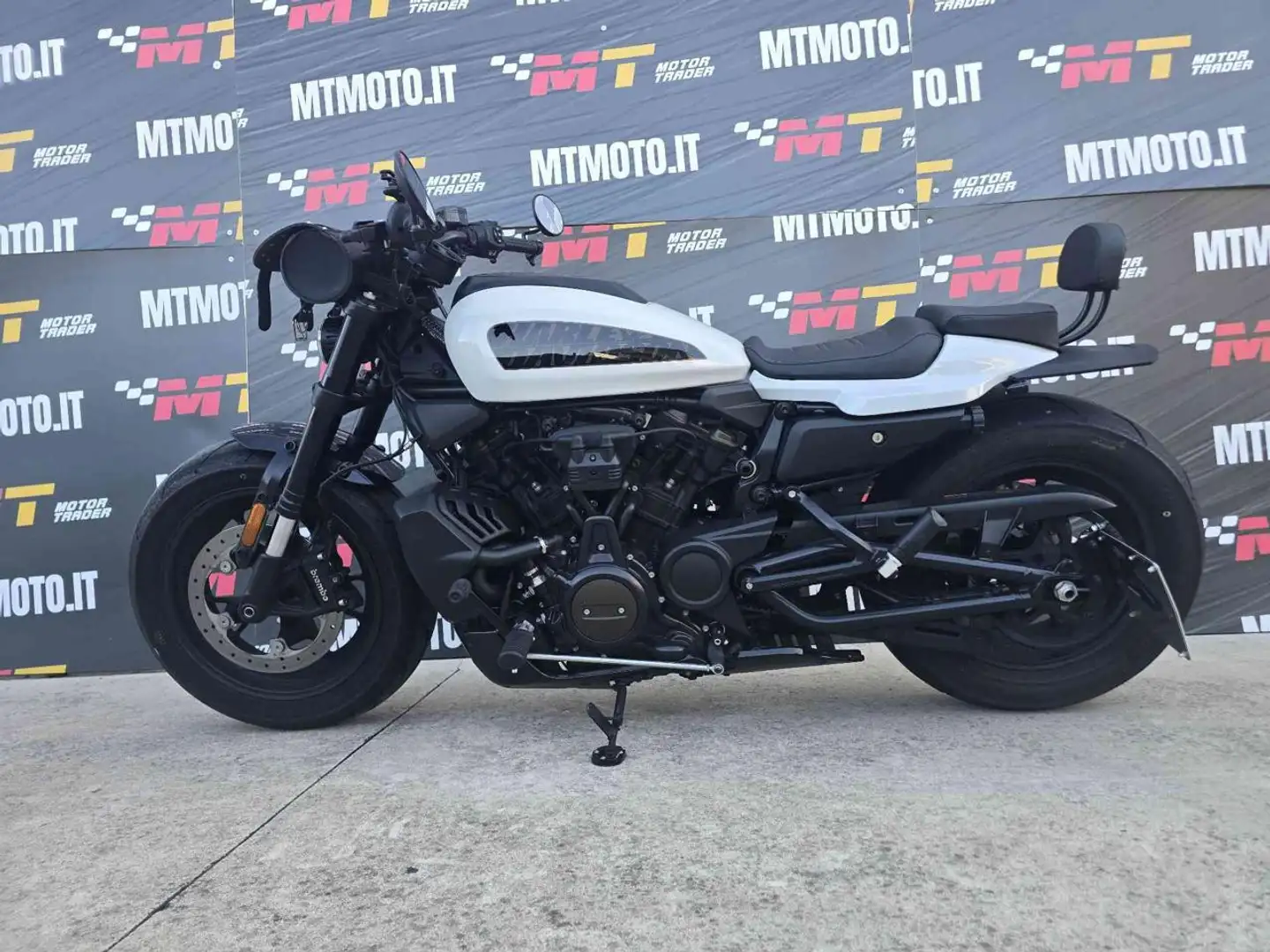 Harley-Davidson Sportster S Video 360 Bianco - 2