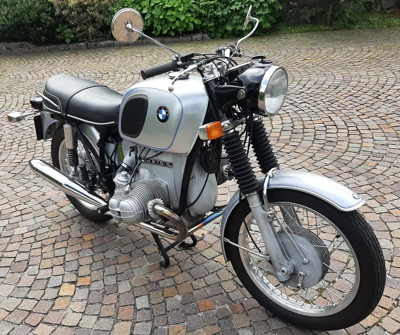 BMW R 75/5 LWB Plateado - 2