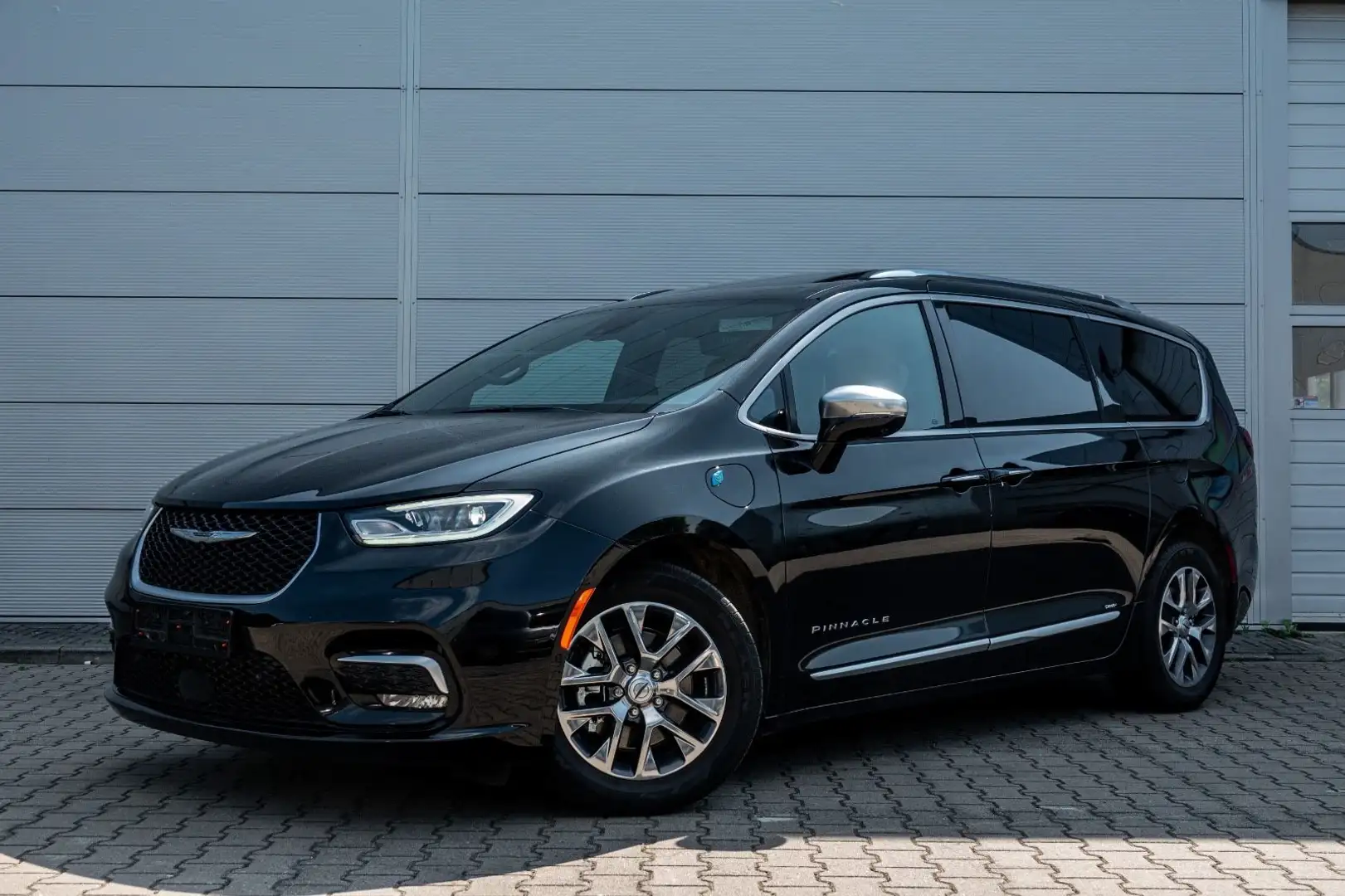 Chrysler Pacifica Pinnacle Panoramadach Multimedia EU Schwarz - 1