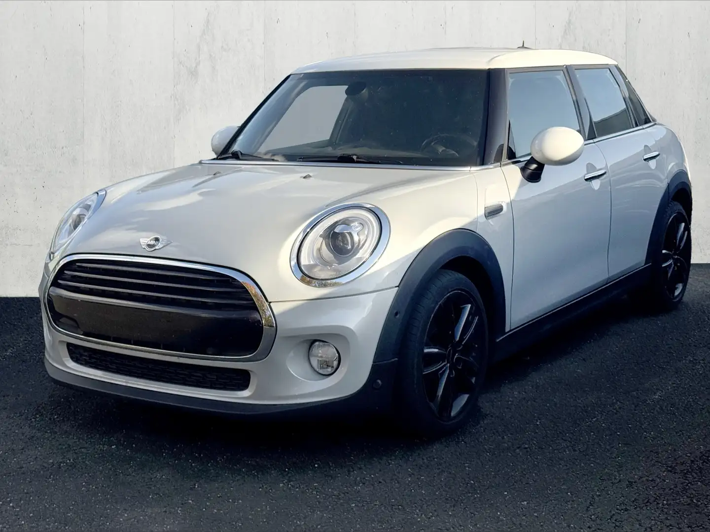 MINI Cooper 5-Türer *LED*NAVI*PDC* Argento - 2