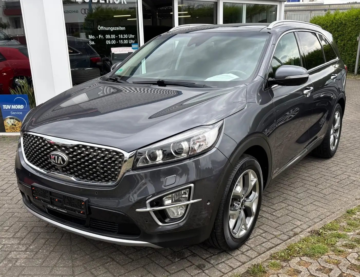 Kia Sorento Platinum Edition 4WD Grau - 1