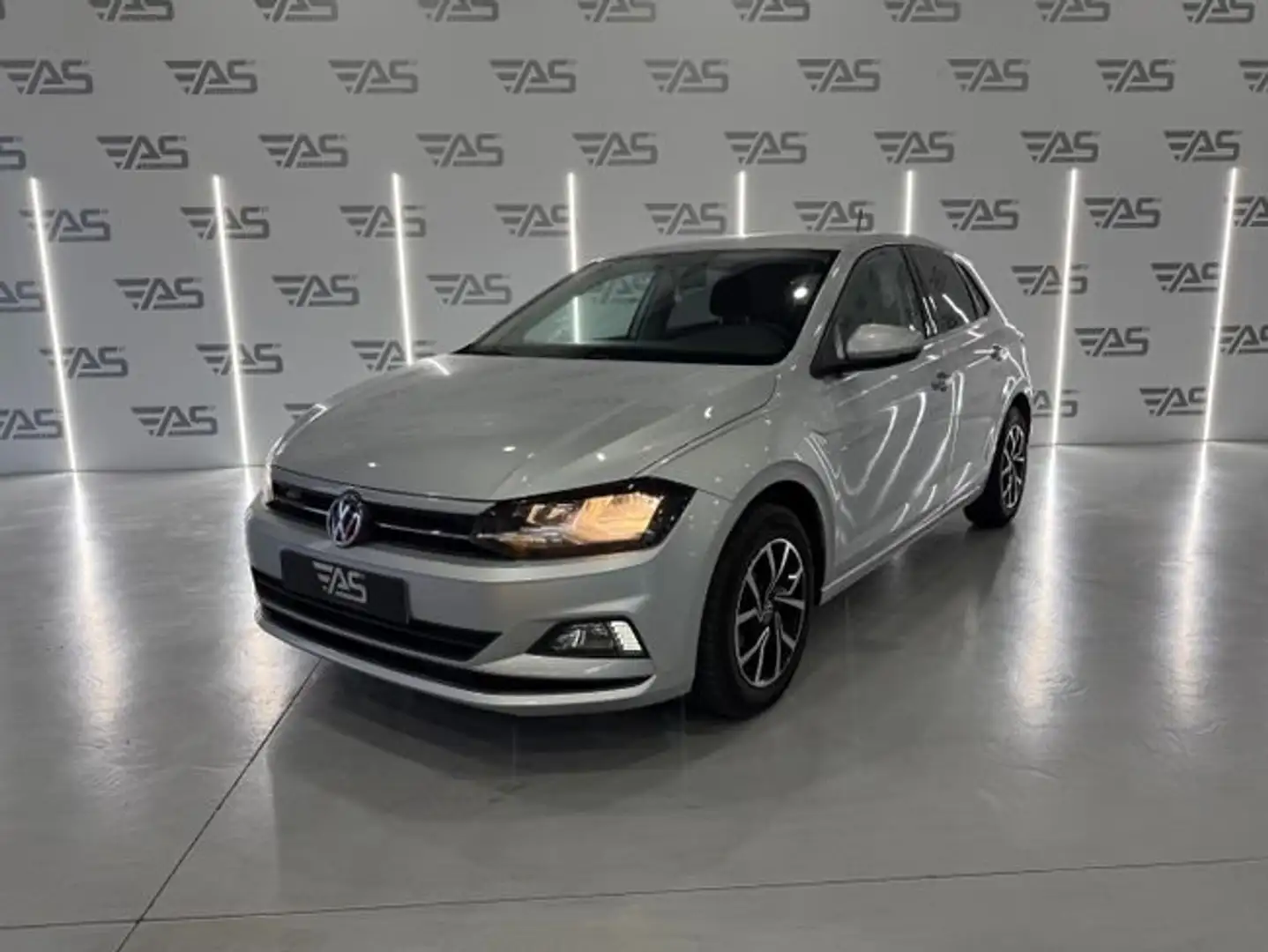Volkswagen Polo 1.0 BMT A- 55kW Gris - 1
