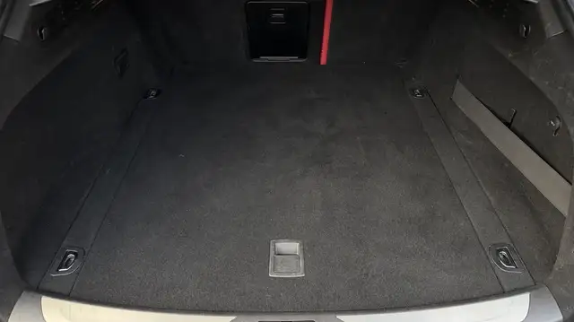 Maserati Levante view 25