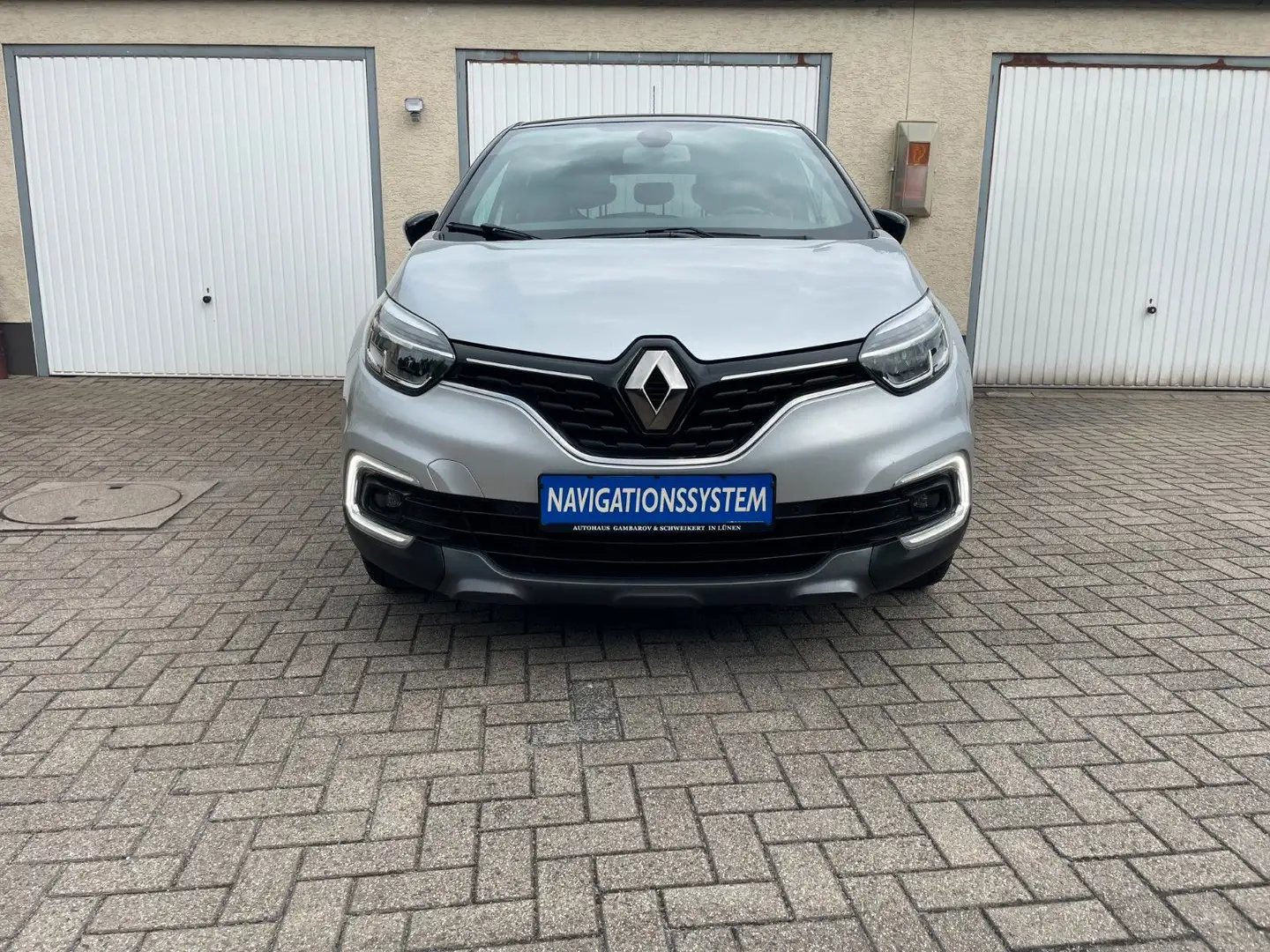 Renault Captur BOSE KAMERA TOTWINK MEDIA KEYLESGO LED XENON SHZ Schwarz - 1
