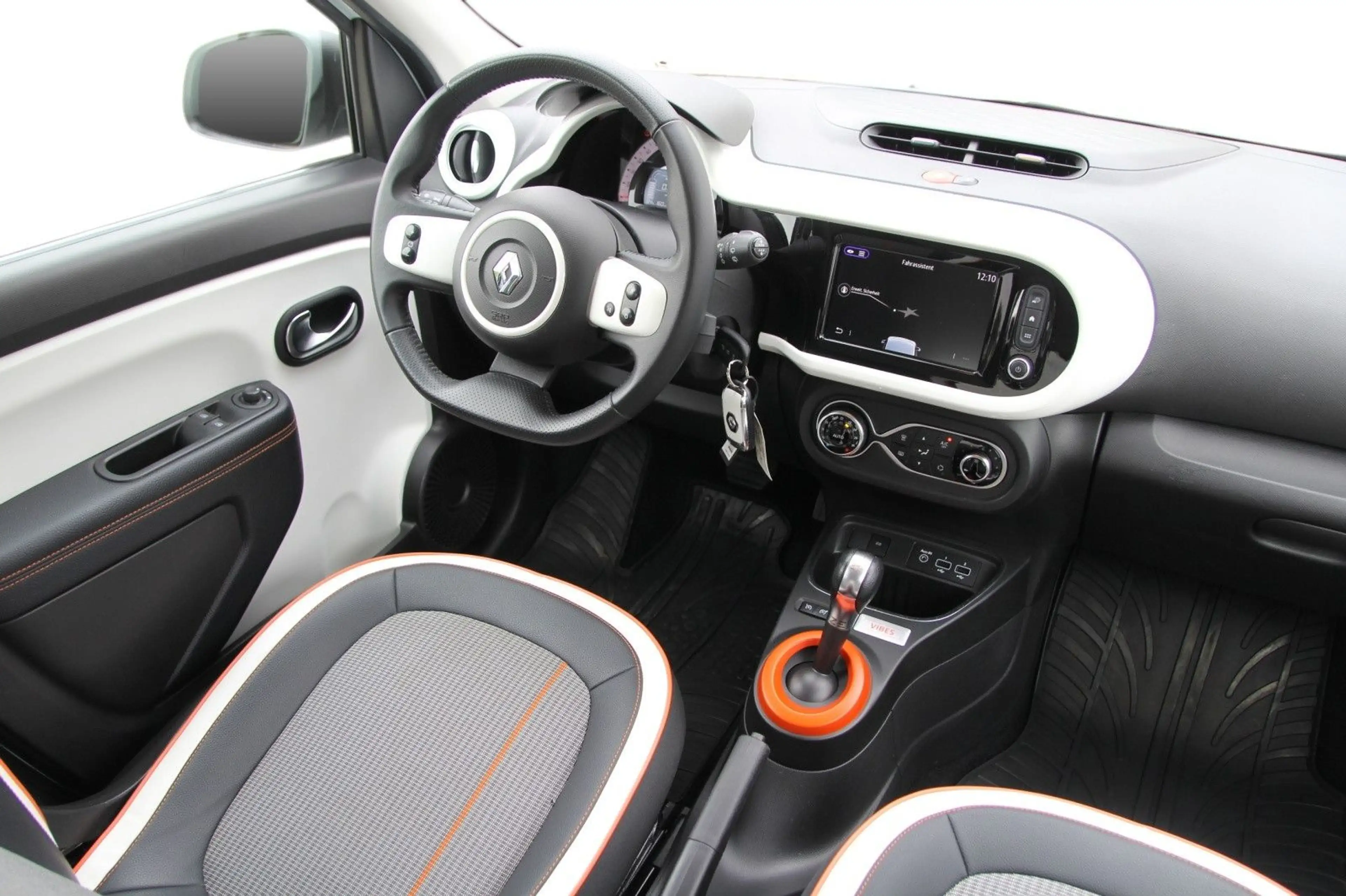 Renault Twingo Vibes Electric/Navi/Kamera/ PDC — photo 10