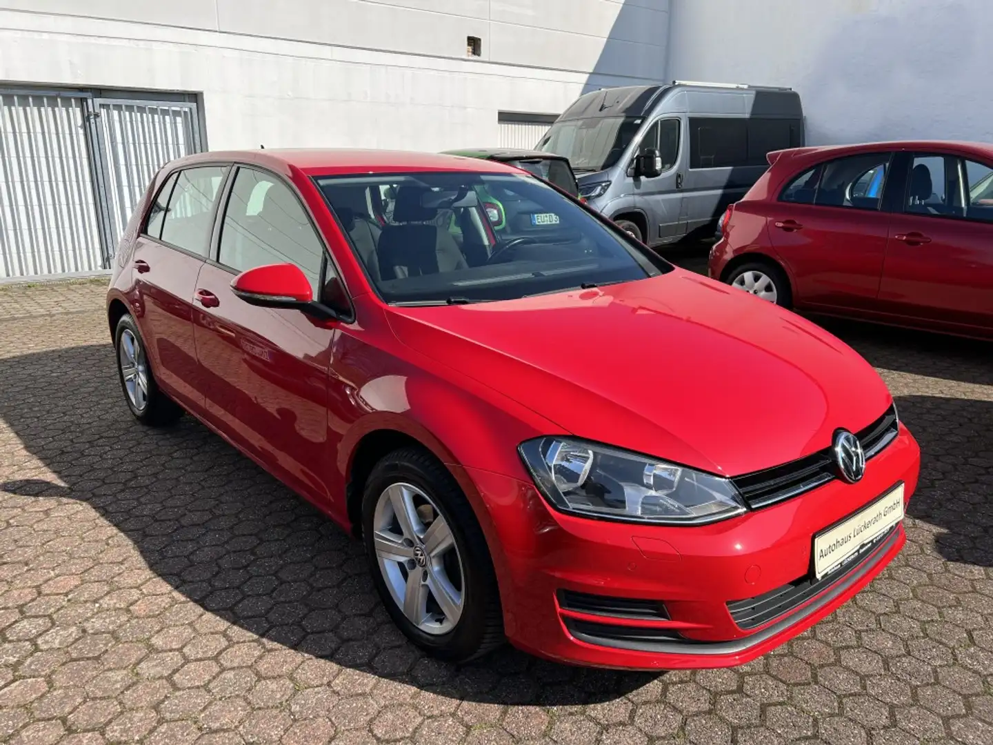Volkswagen Golf Golf 1.2 TSI BlueMotion Technology Comfortline Rot - 1
