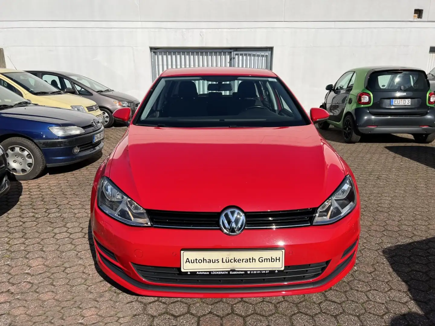 Volkswagen Golf Golf 1.2 TSI BlueMotion Technology Comfortline Rot - 2