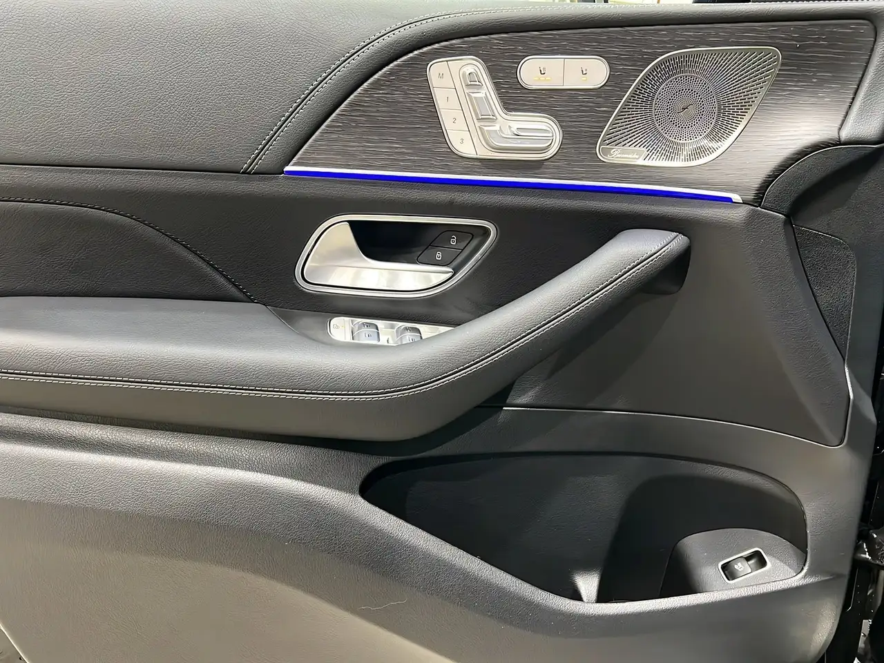 Mercedes-Benz GLE 450 d 4M AMG+DIST+NIGHT+Burm+HuD+StHz+AHK+360 13