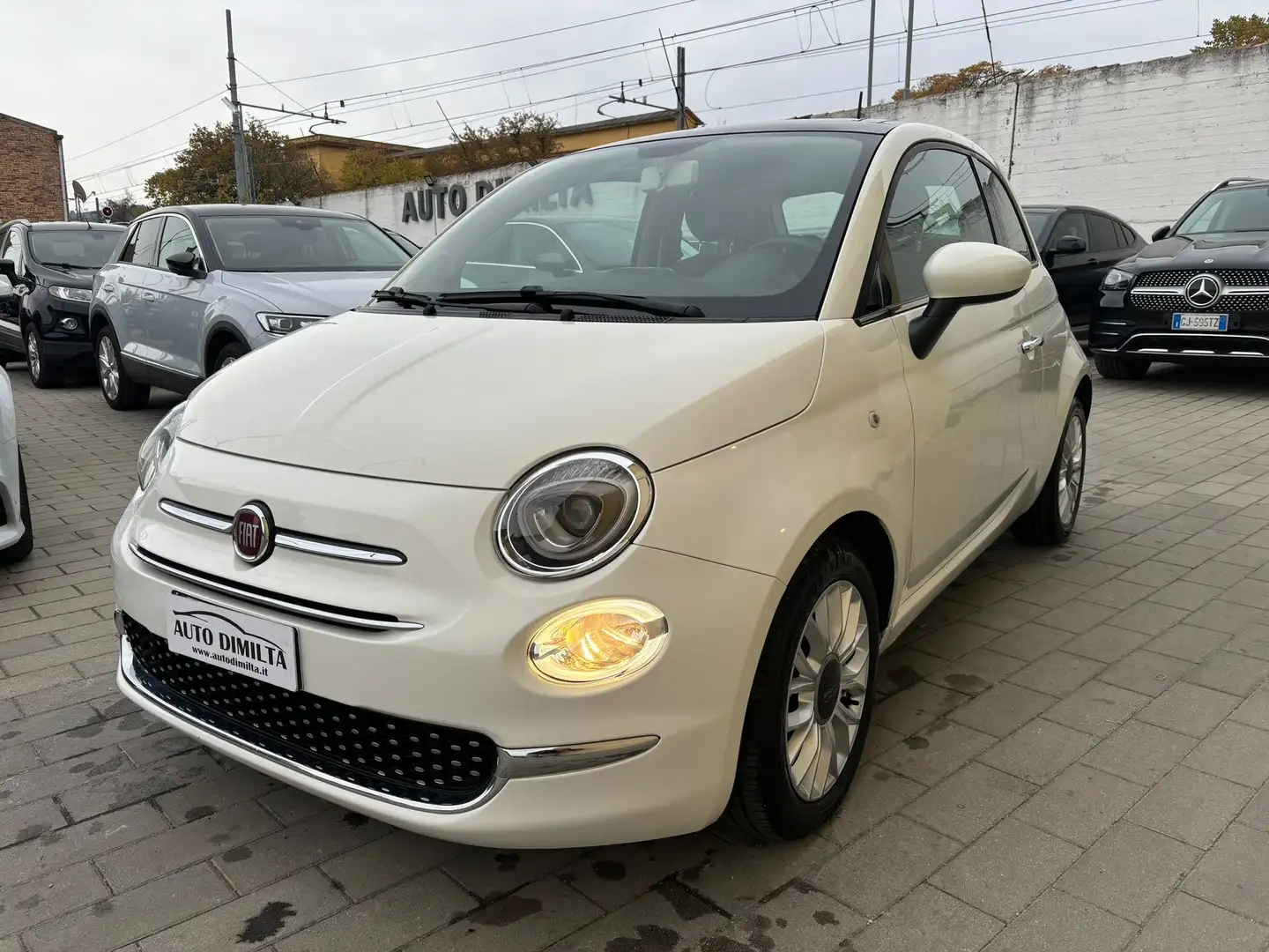 Fiat 500 1.2 AUTOMATICA  2016 LOUNGE Blanc - 2