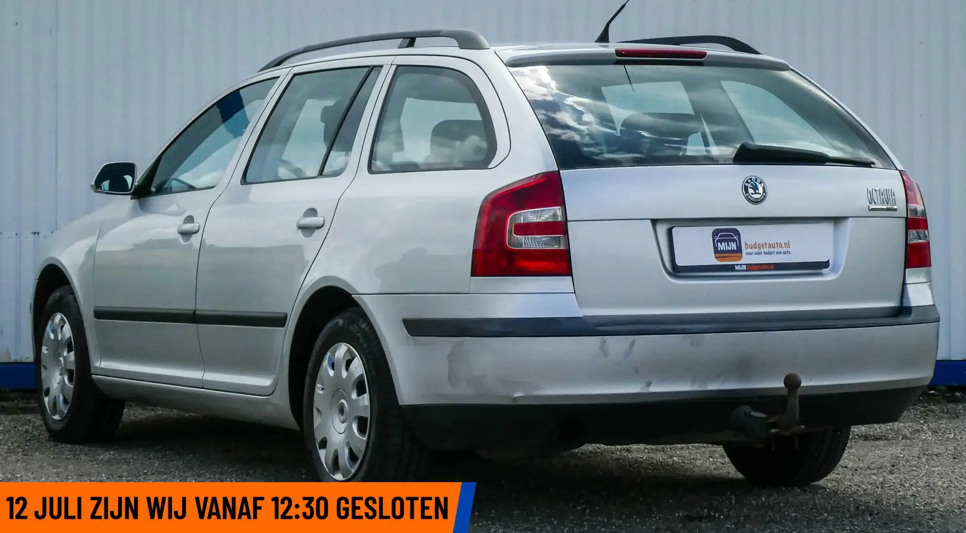 Skoda Octavia Combi 1.6 Ambiente Grijs - 2