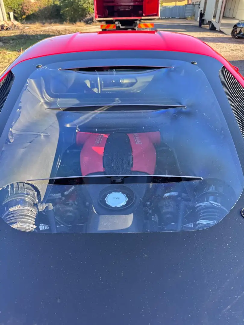 Ferrari F8 Tributo F8 Tributo Coupe Coupe 3.9 Rosso - 1