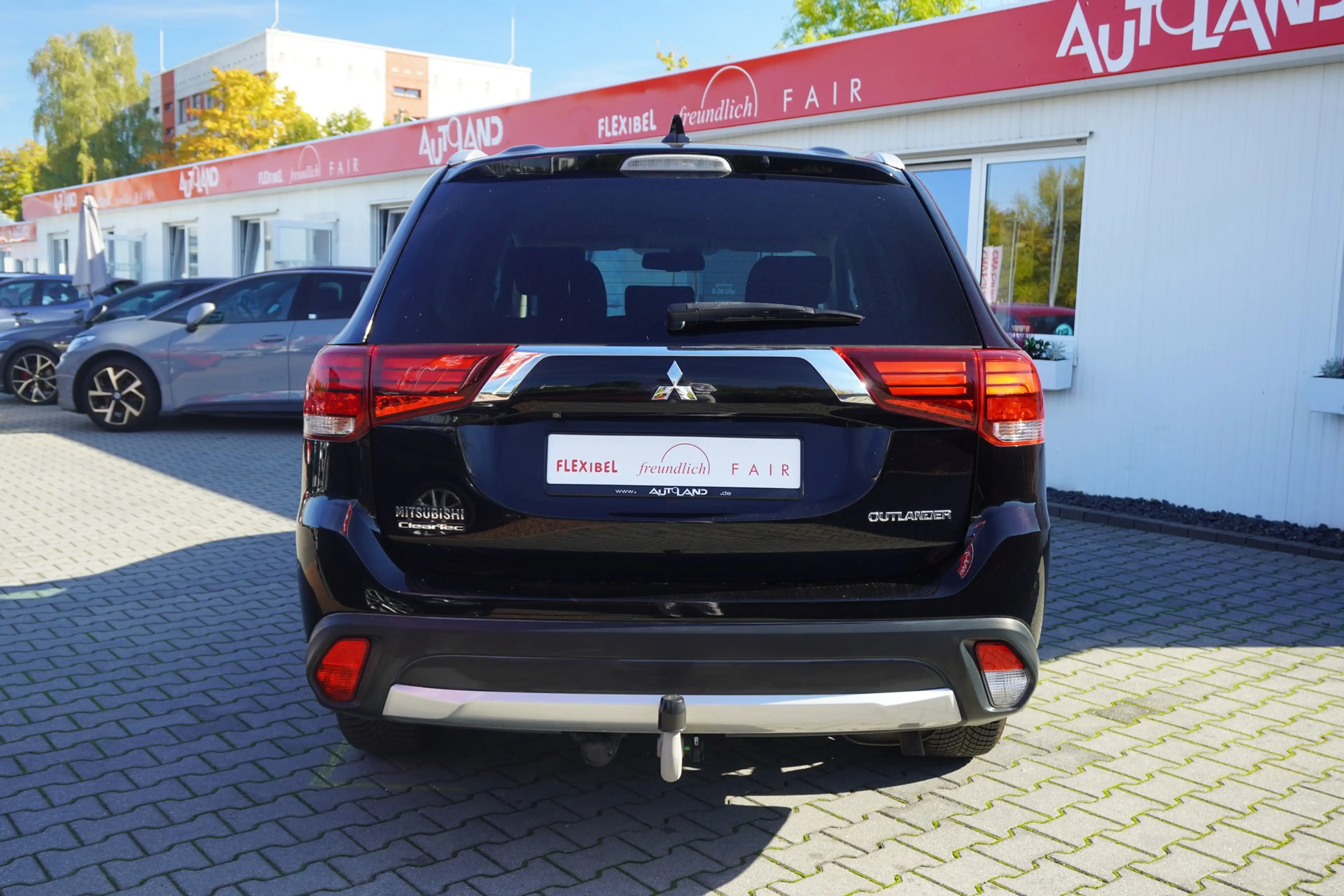 Mitsubishi Outlander 2.0 MIVEC Edition Kamera AHK Tempomat — photo 5