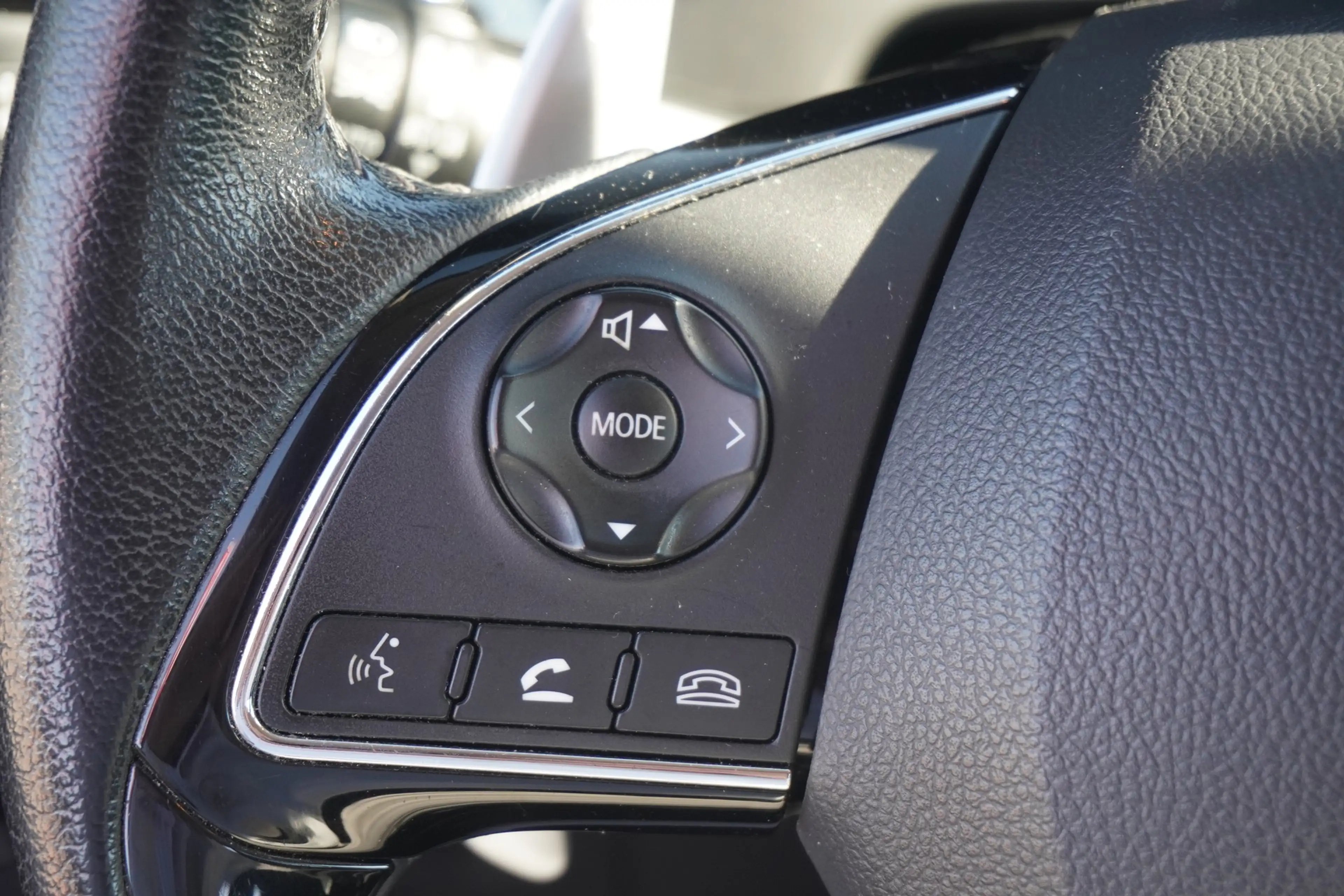 Mitsubishi Outlander 2.0 MIVEC Edition Kamera AHK Tempomat — photo 15